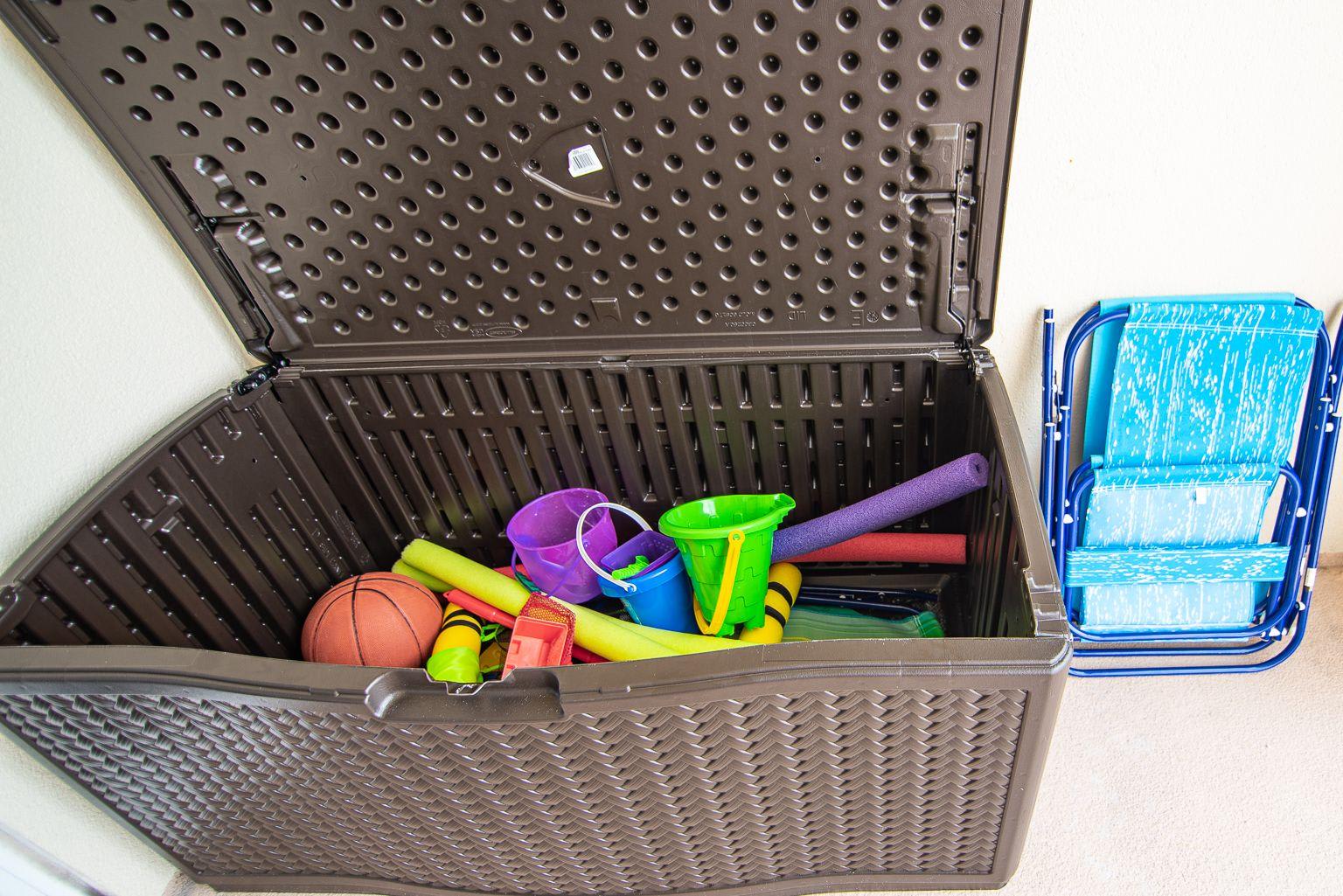 Free to use beach toys and chairs