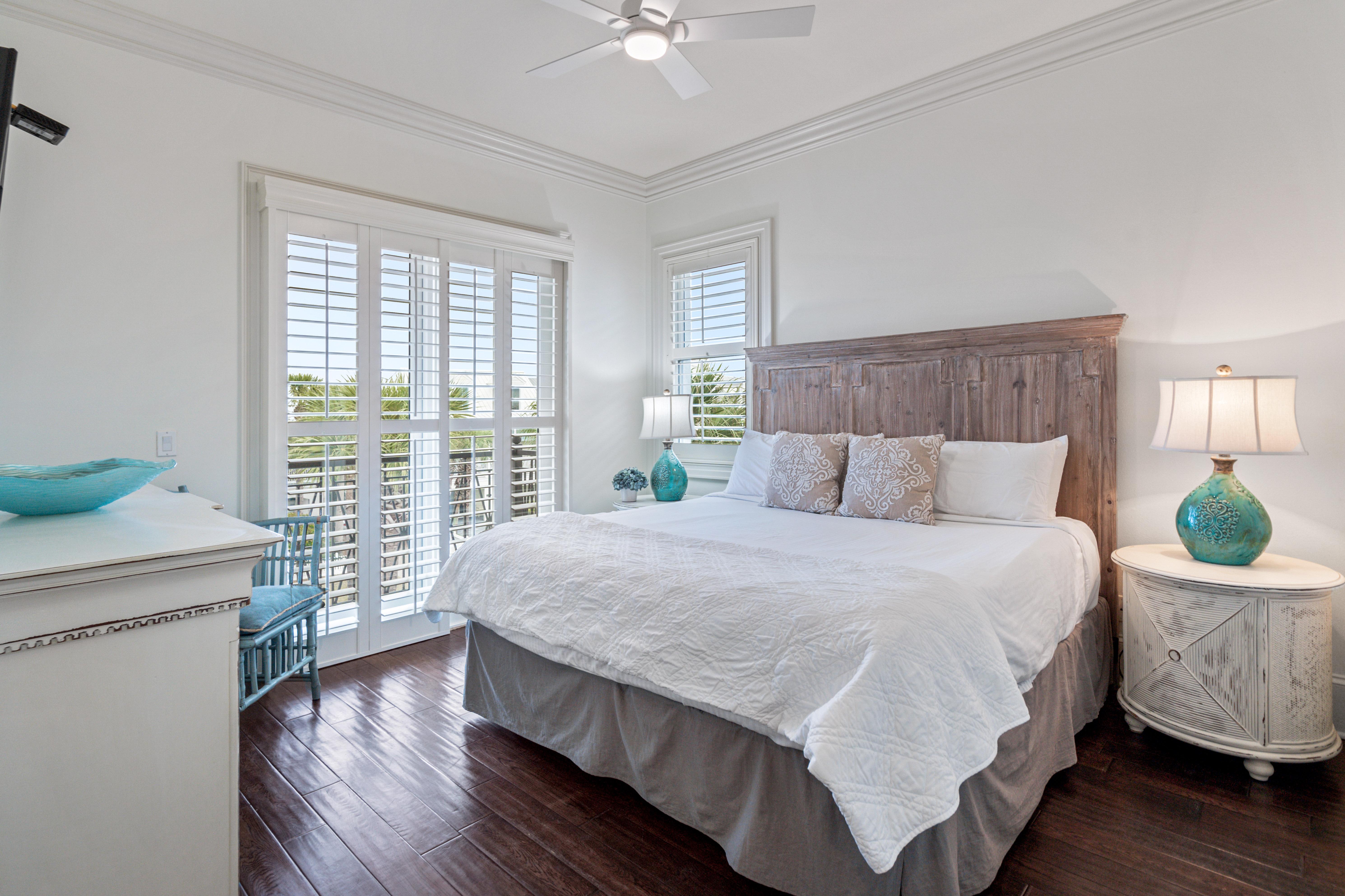 3rd Floor King Bedroom with Private Bathroom