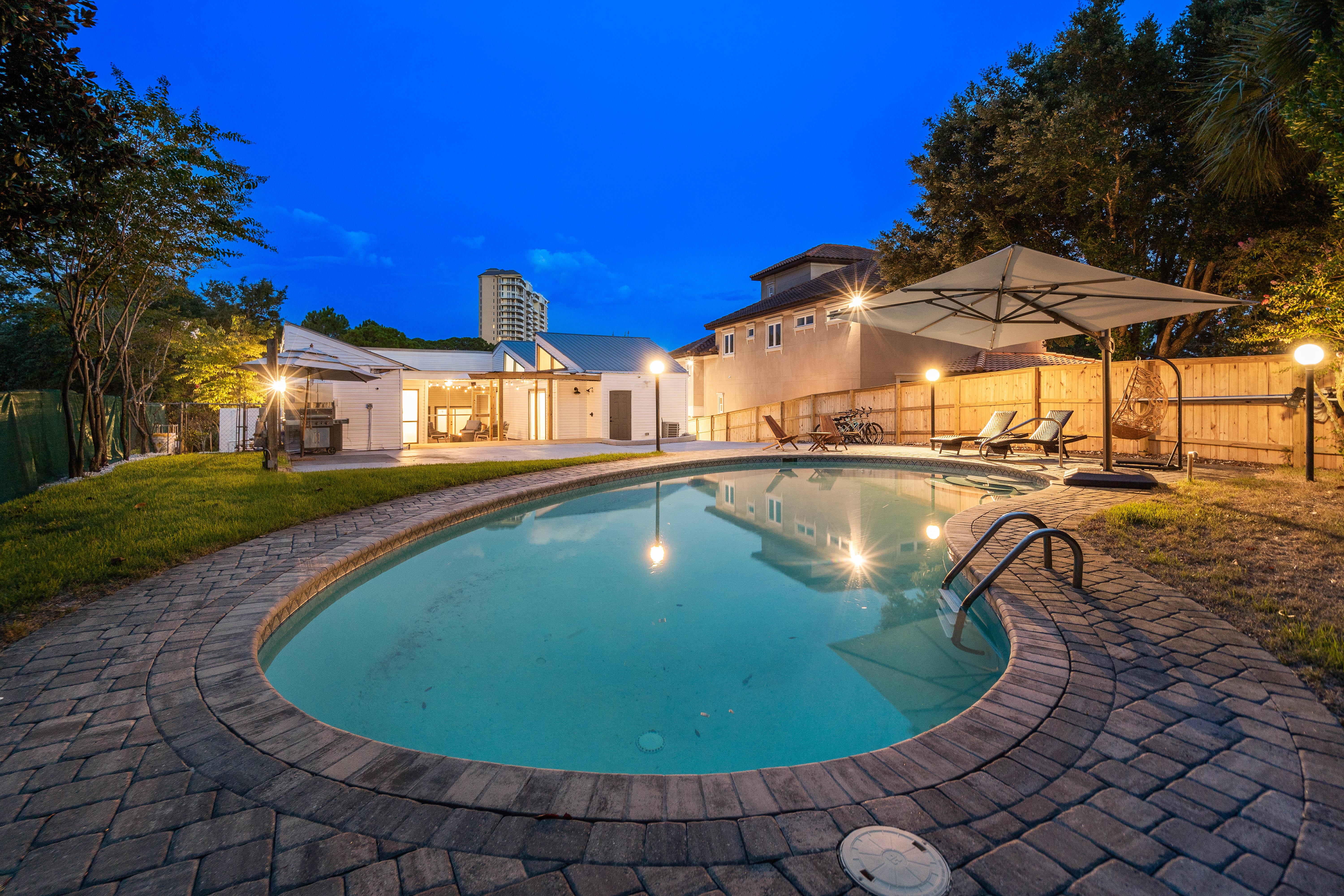 Casa Lily- Gulf Pines in Miramar Beach. Large Fenced in Pool Area and is Available to be Heated!!