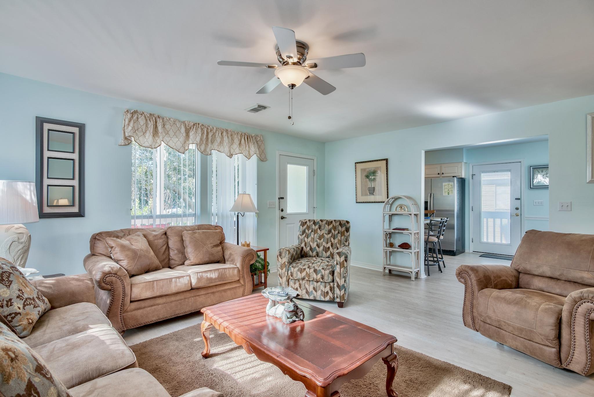 Open Living Room w/ Queen Sleeper Sofa, Flat Screen Television