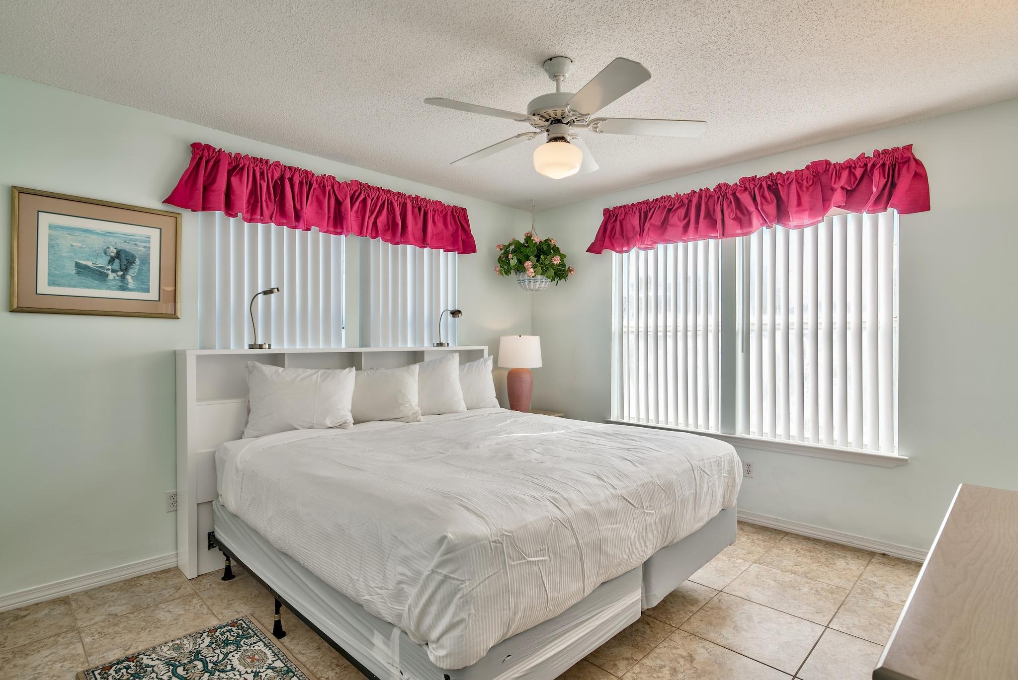 2nd Floor King Bedroom w/ Private Bathroom