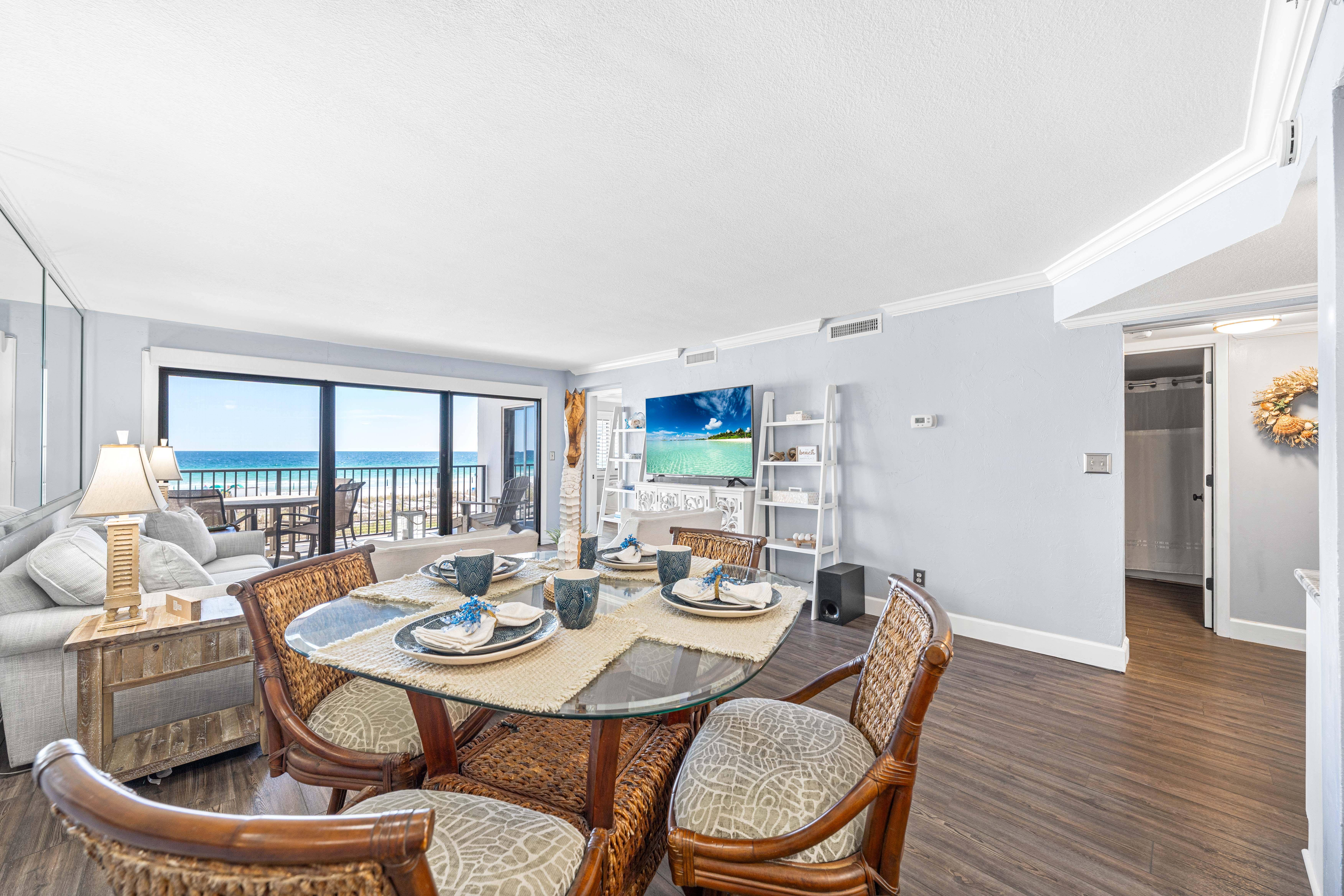 Gulf Views from the Dining Table!