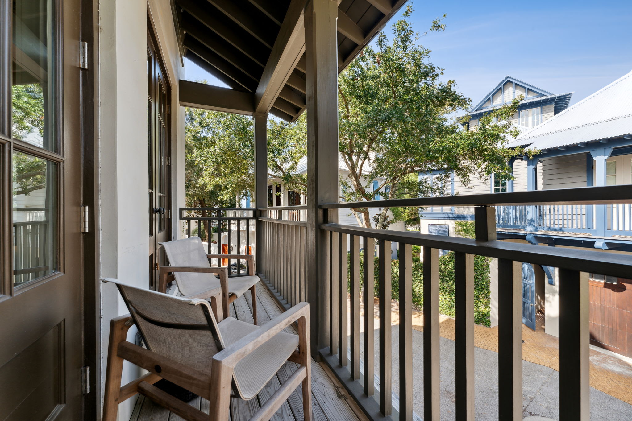 Book Your Next 30A Escape at 'Pappas Carriage' Today!