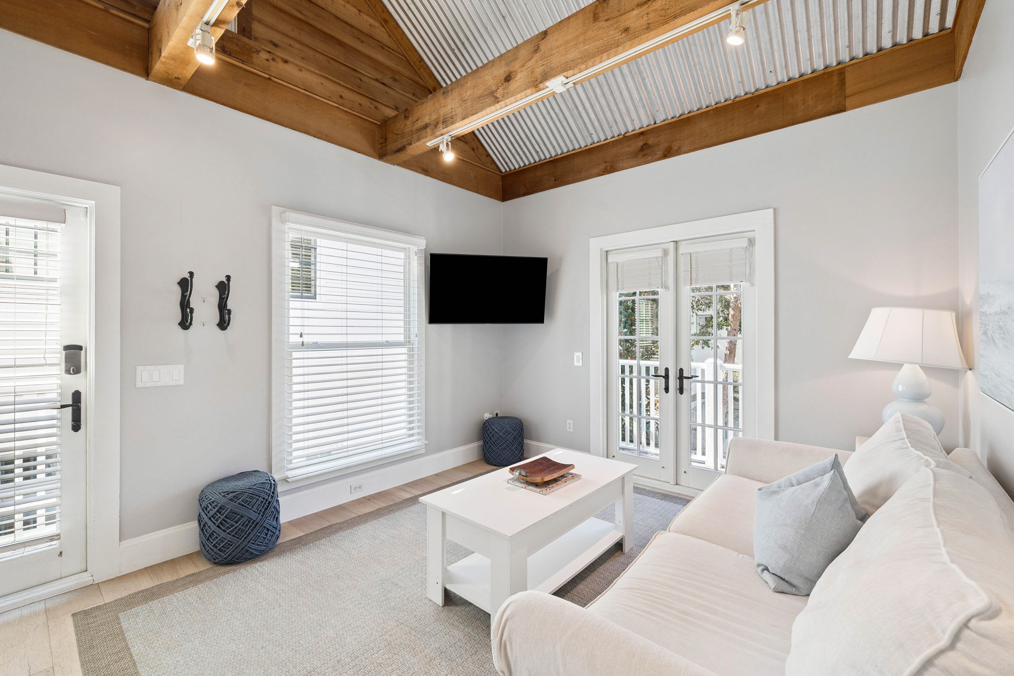 Cozy Living Area with Flat-Screen TV