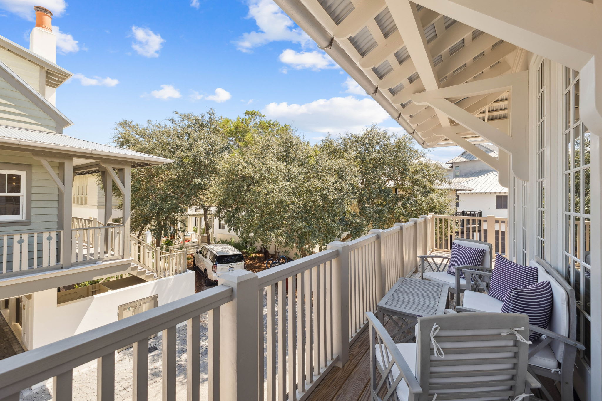 Relax on the Balcony - Perfect for Morning Coffee or Evening Cocktails!