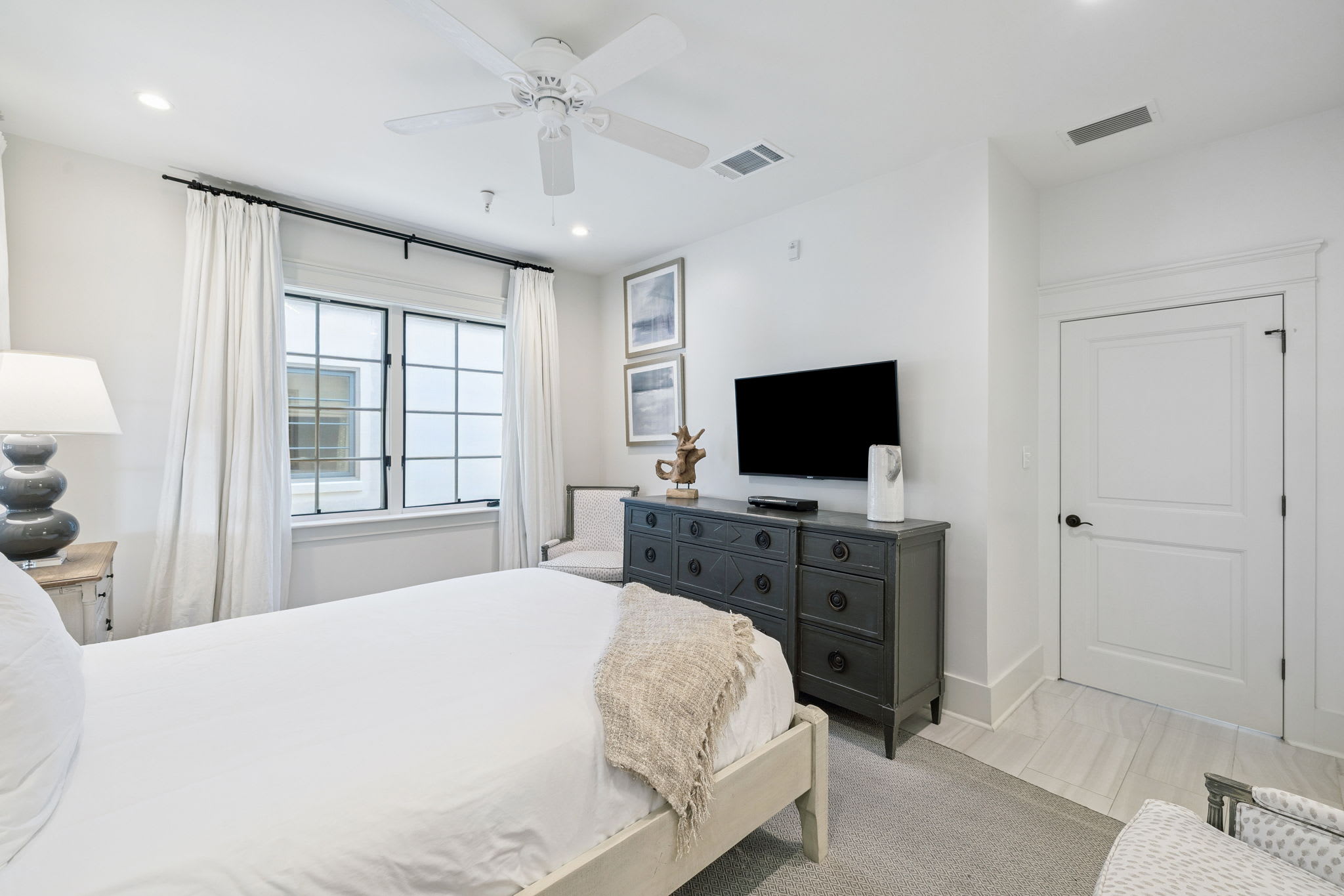 Primary King Suite - Equipped with a Flat-Screen TV