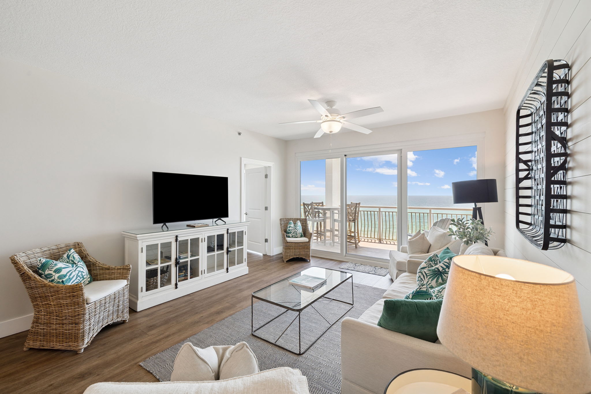 Spacious Living Area - Offering Stunning Gulf Views