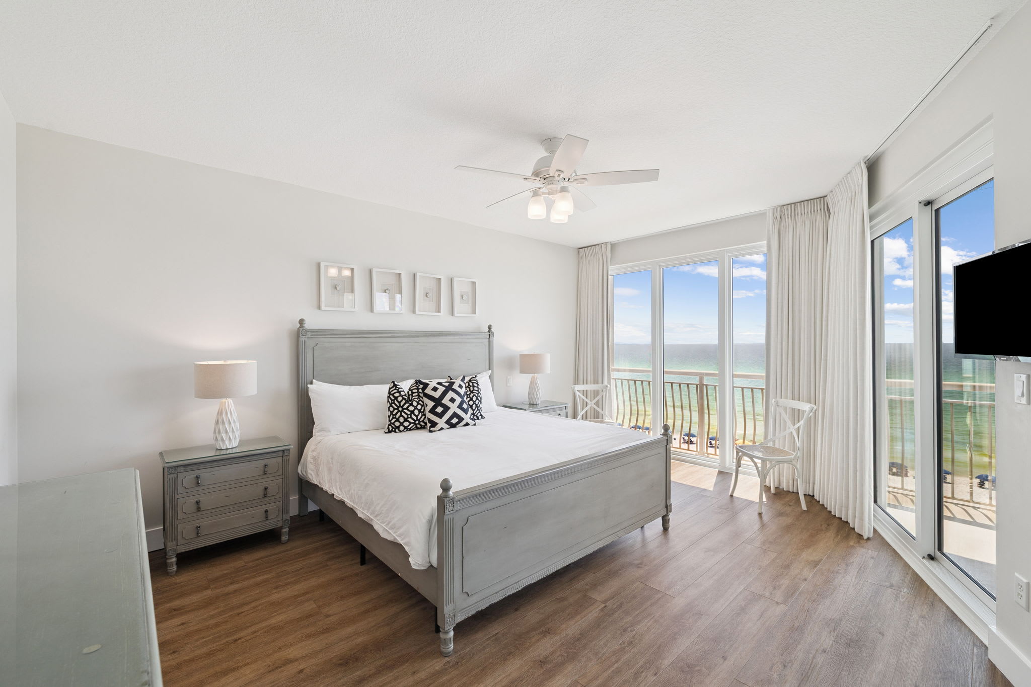 Gulf-Front Primary King Suite