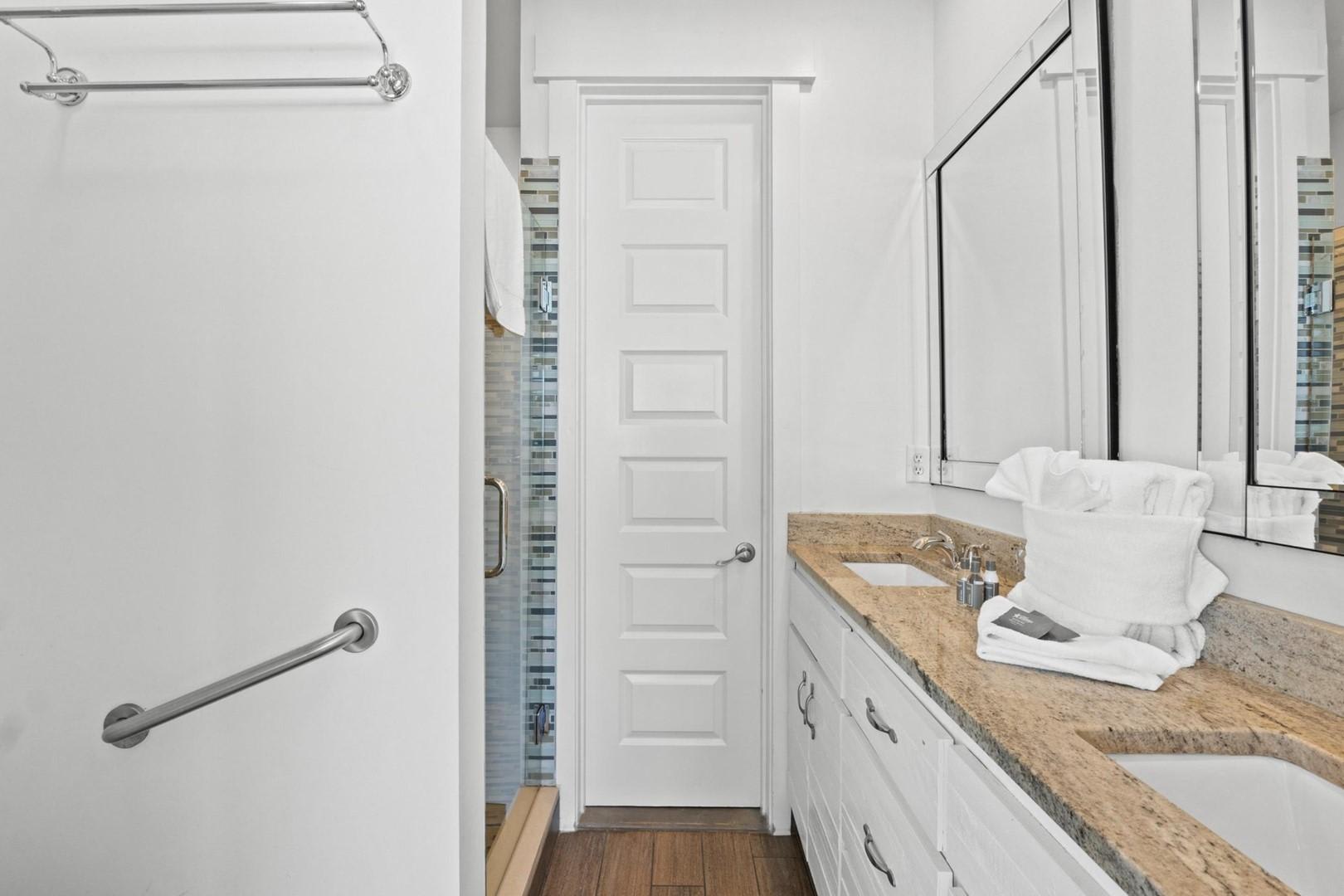 Photo #116 Photo #116