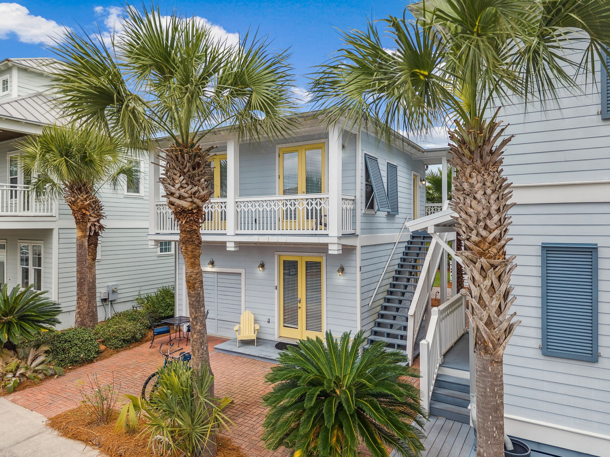 Book Your Next 30A Escape at 'Tram-on-Time Carriage House' Today!