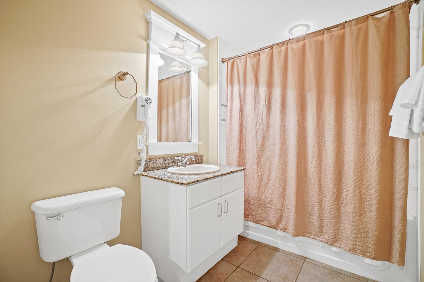 Photo #100 Photo #100