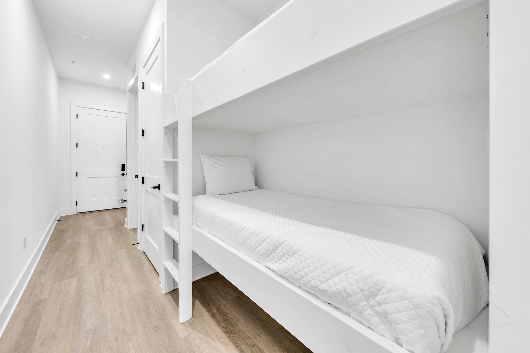 Hallway Bunks 1 Part 1