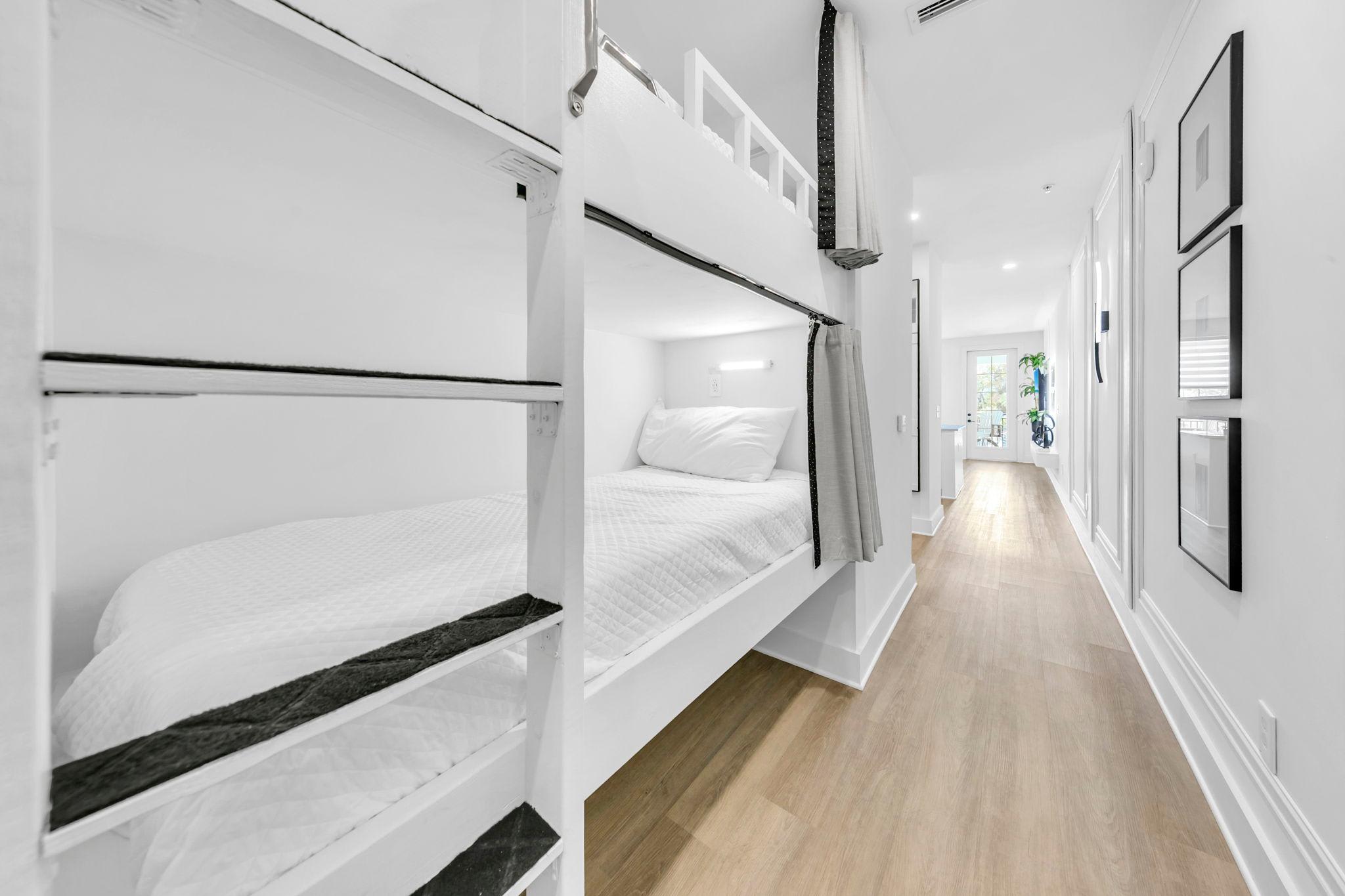 Hallway Bunks 1 Part 1