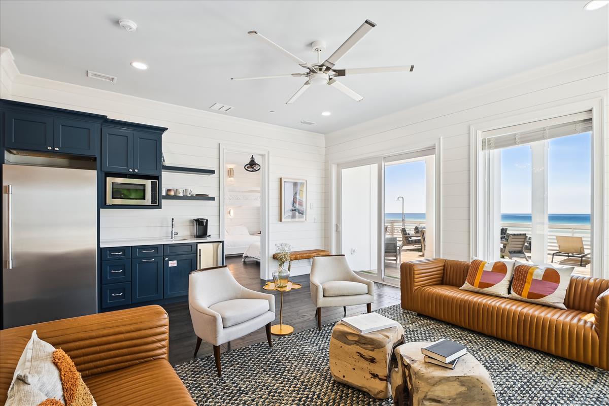 Open Concept Living Space on the 1st Floor!