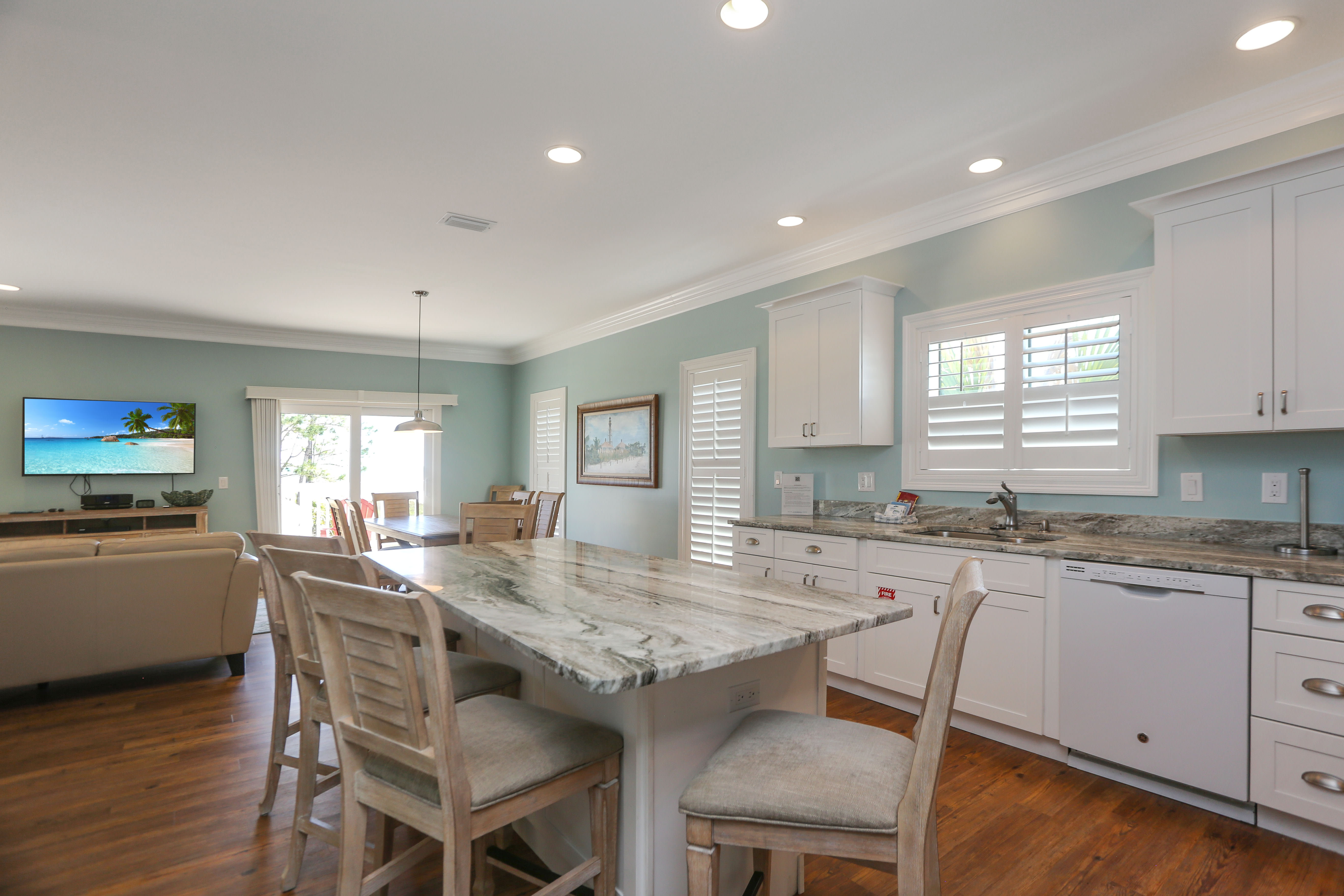 Kitchen Island with Seating