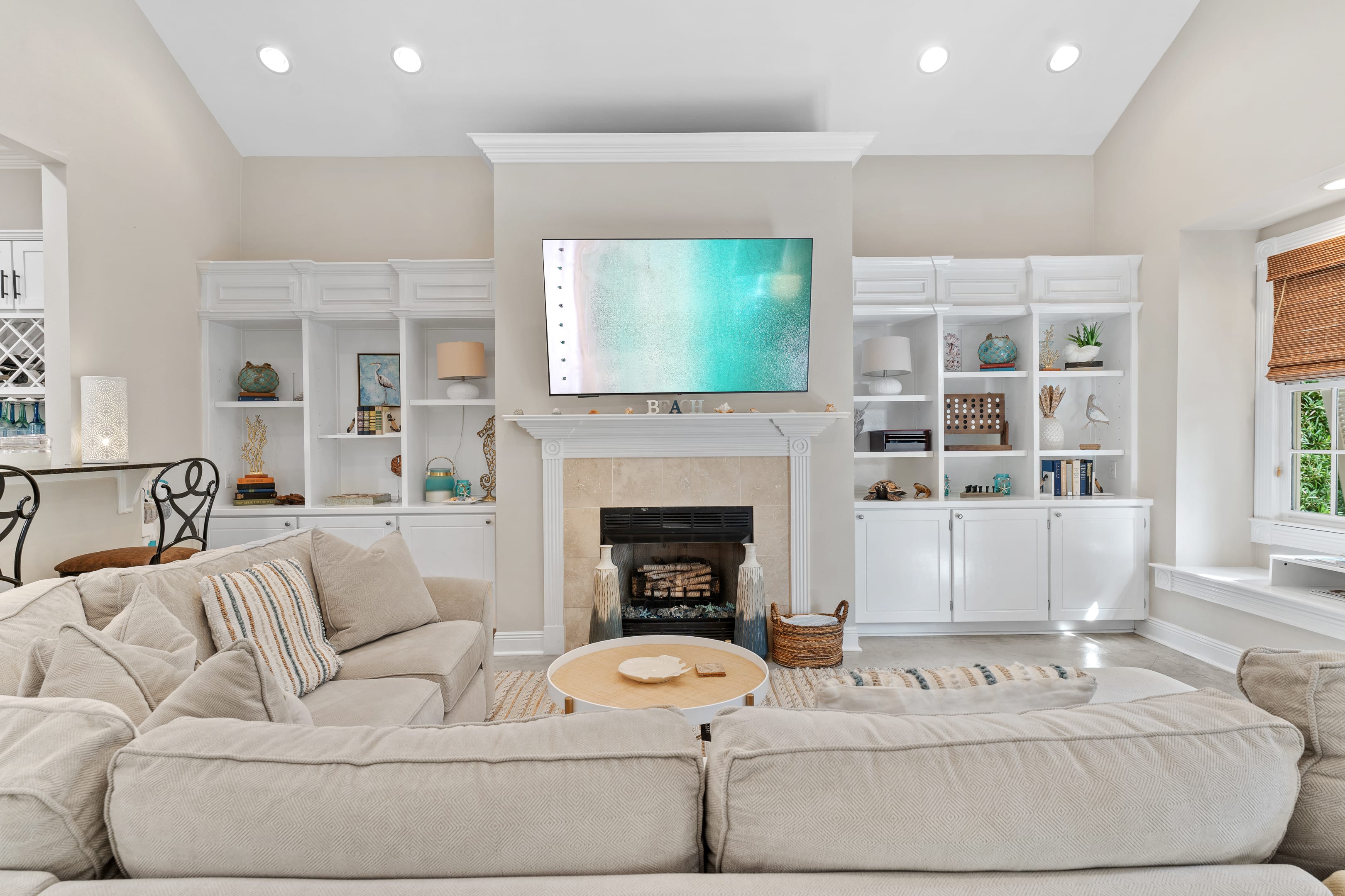 Living area - fireplace is not useable