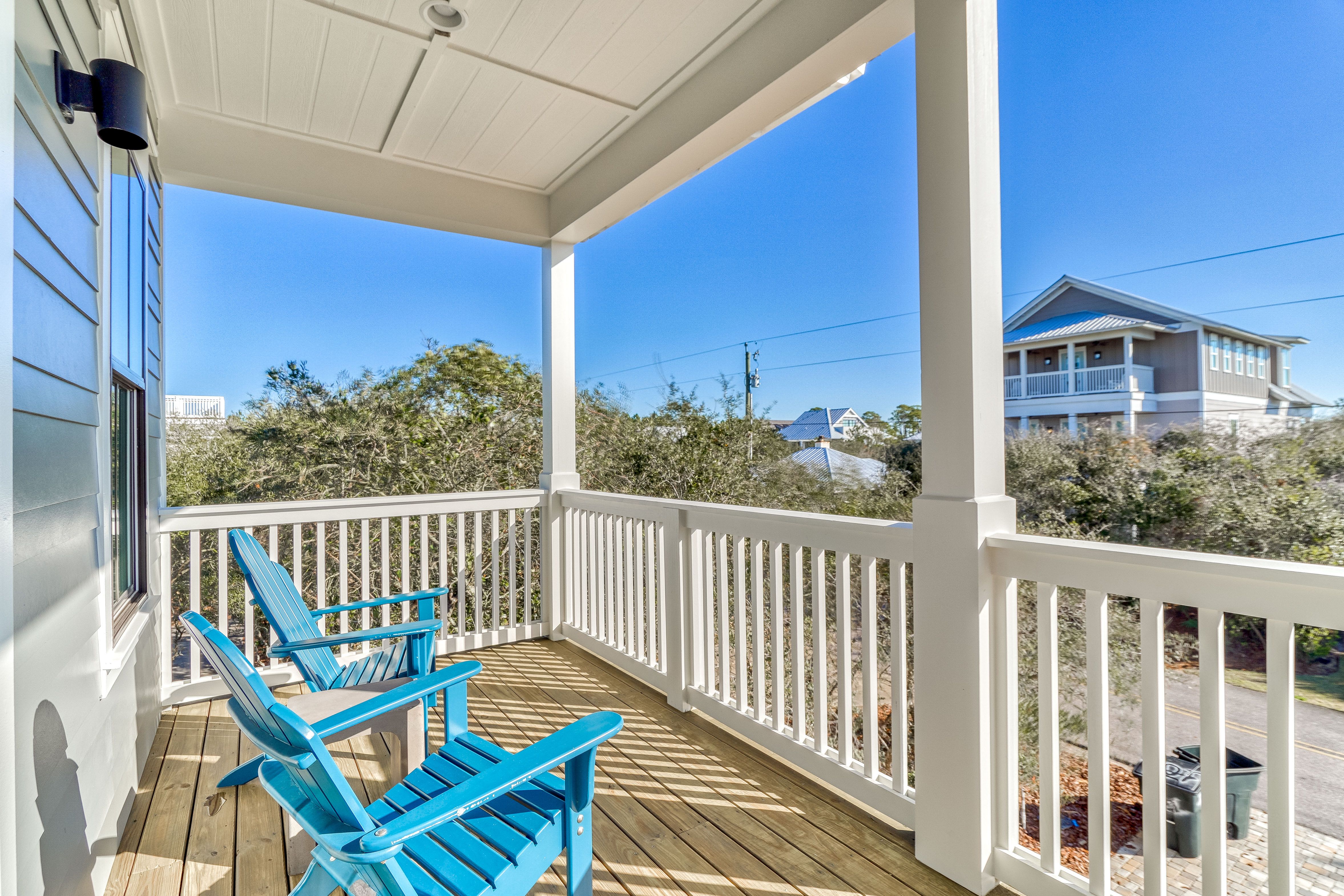 2nd Floor - Front Balcony