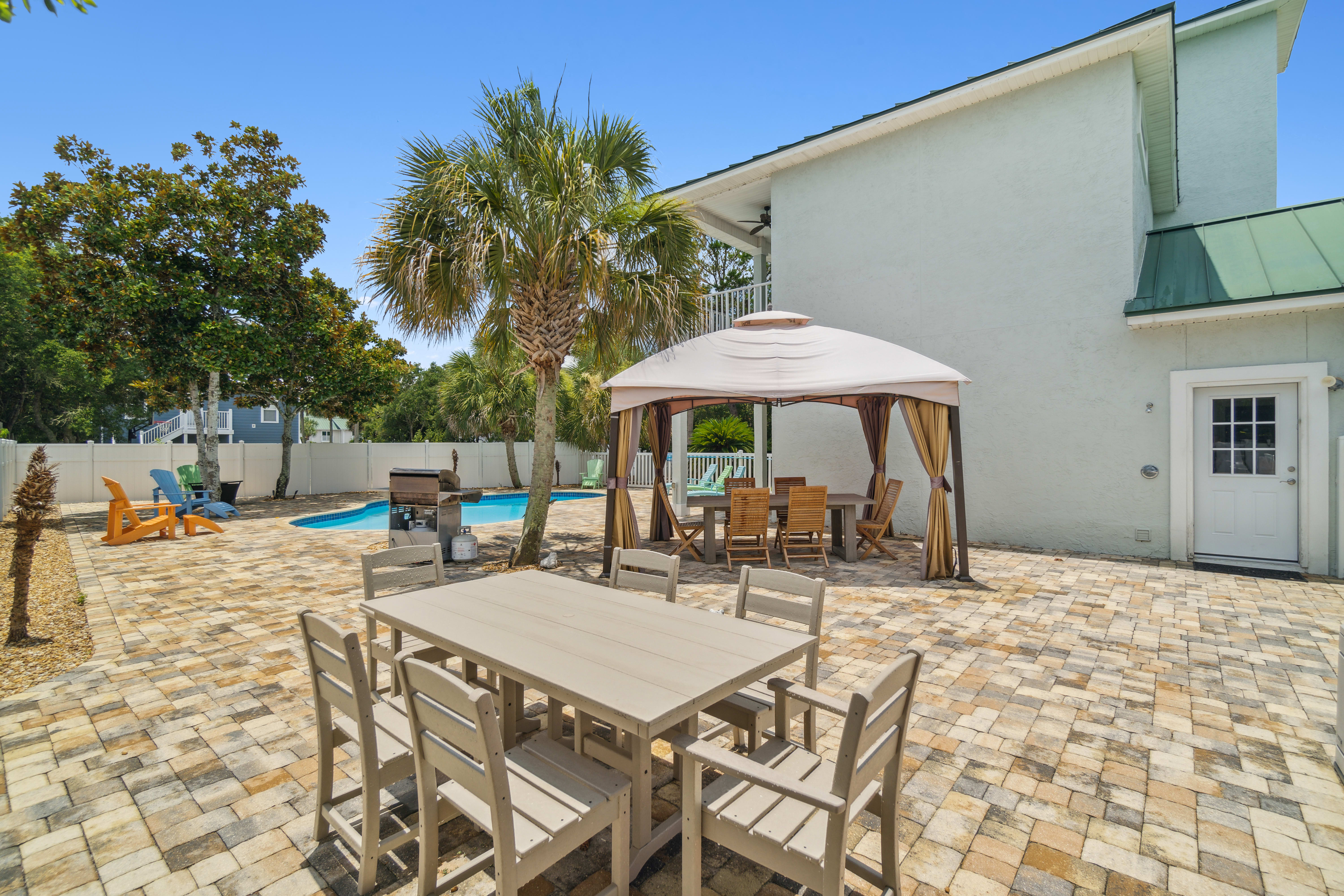 Outdoor Cabana and Dining Table - Grill up a Meal!