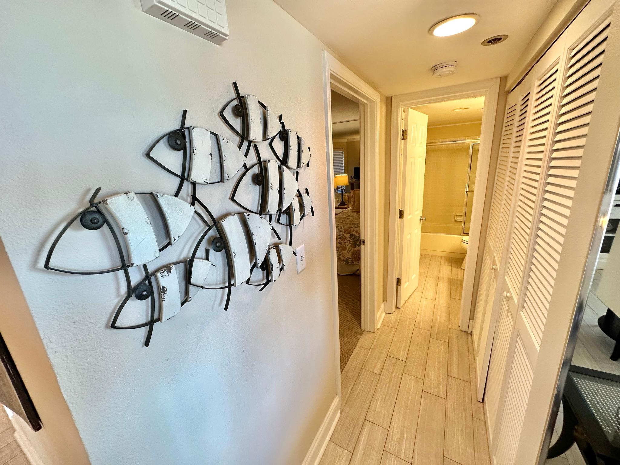 Hall to bedroom and bathroom