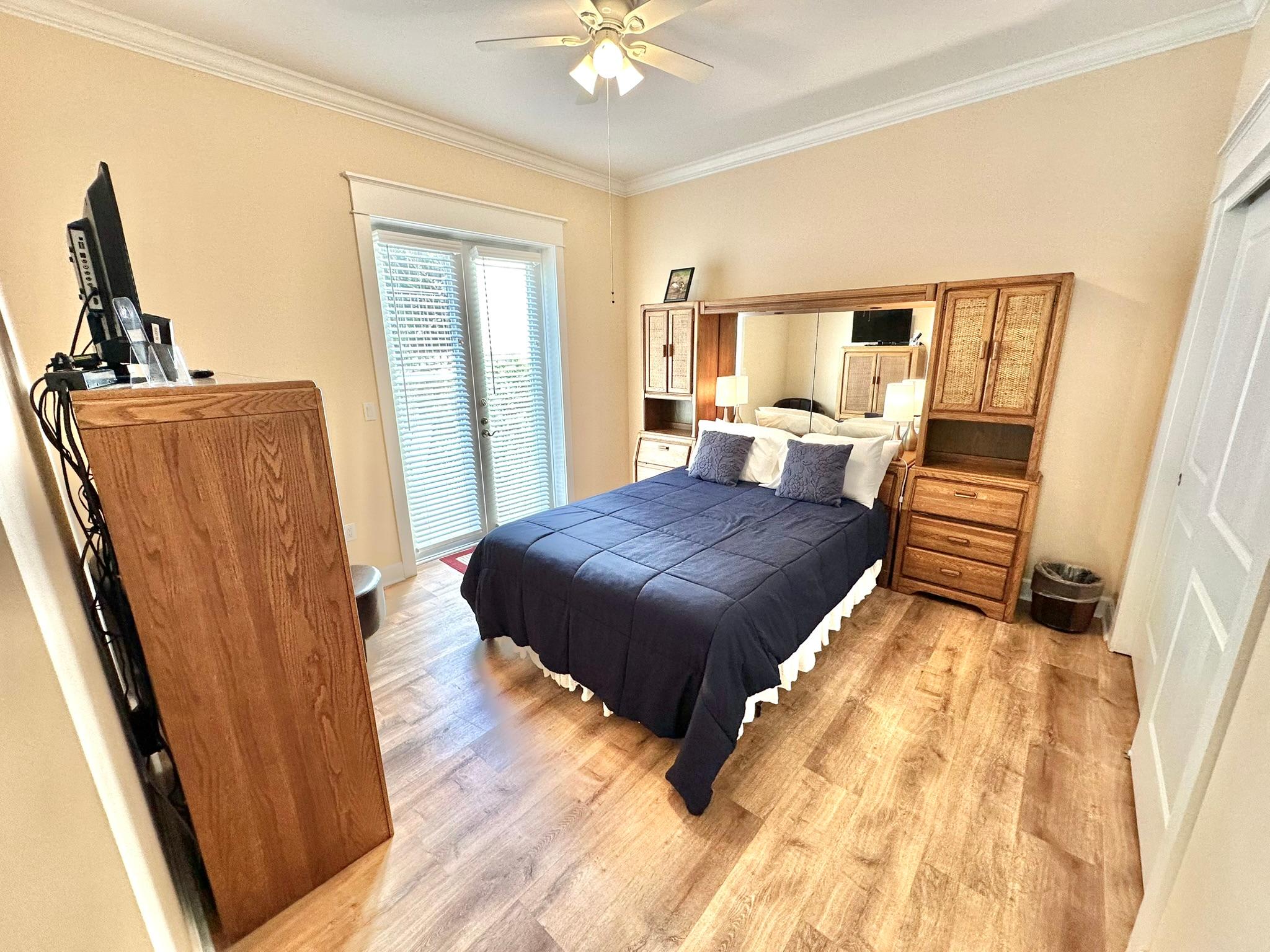 Guest Bedroom - Queen