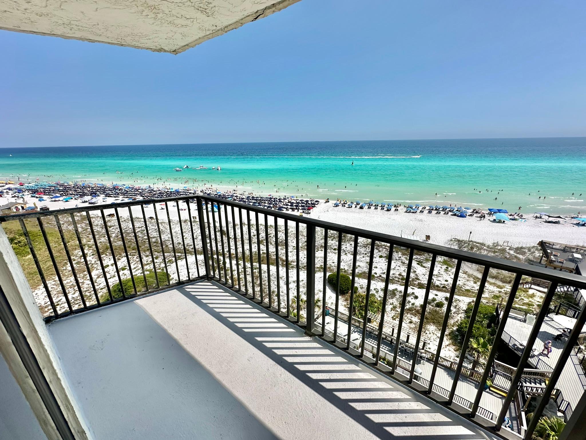 Private master balcony