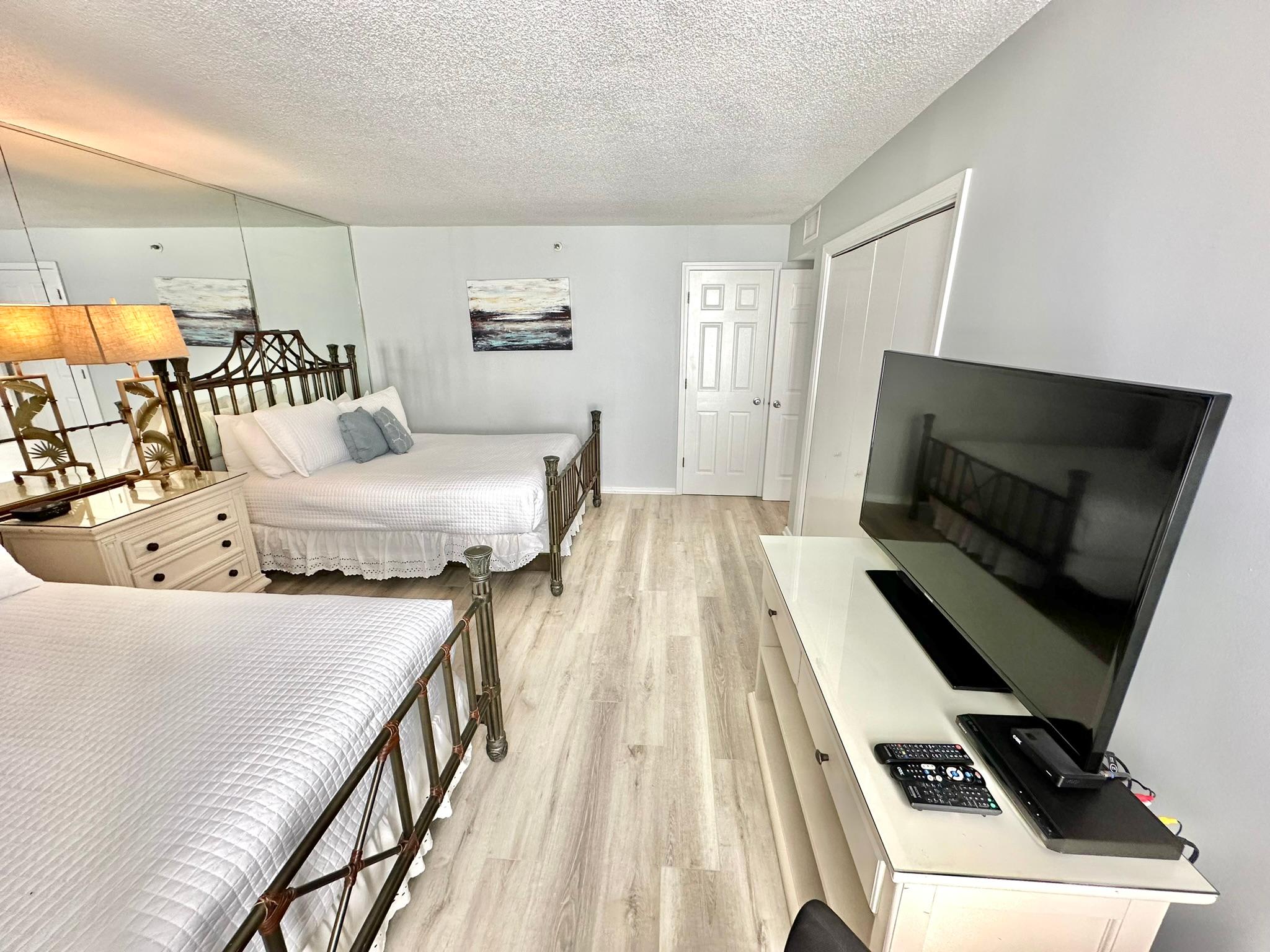 Guest Bedroom 2 Queens