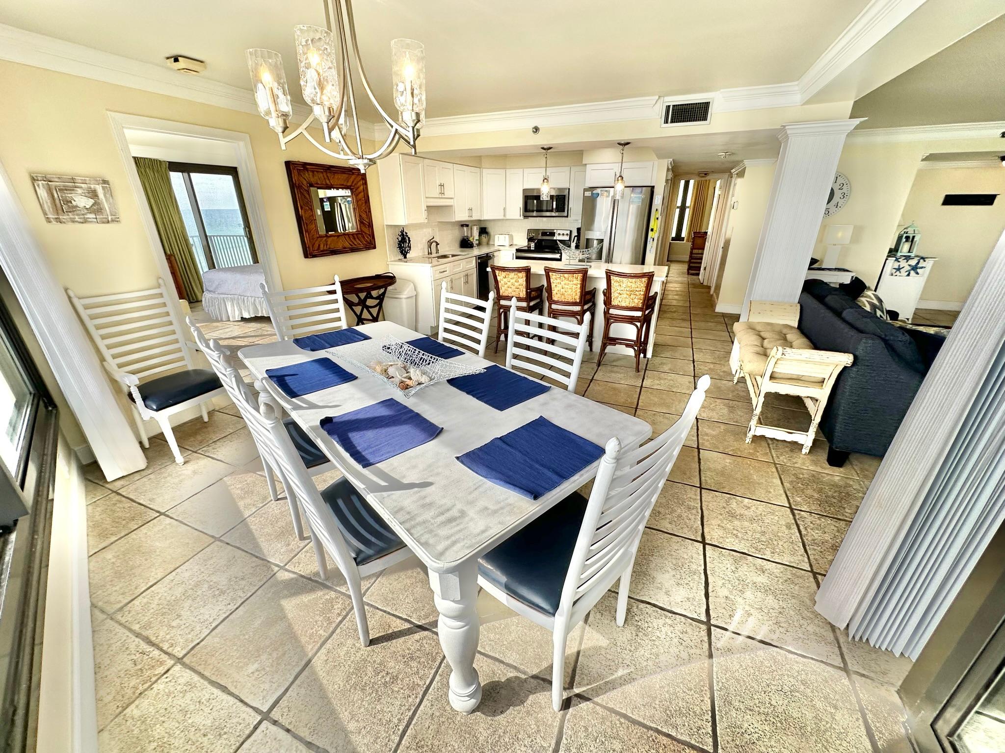 Dining room seating for 6!