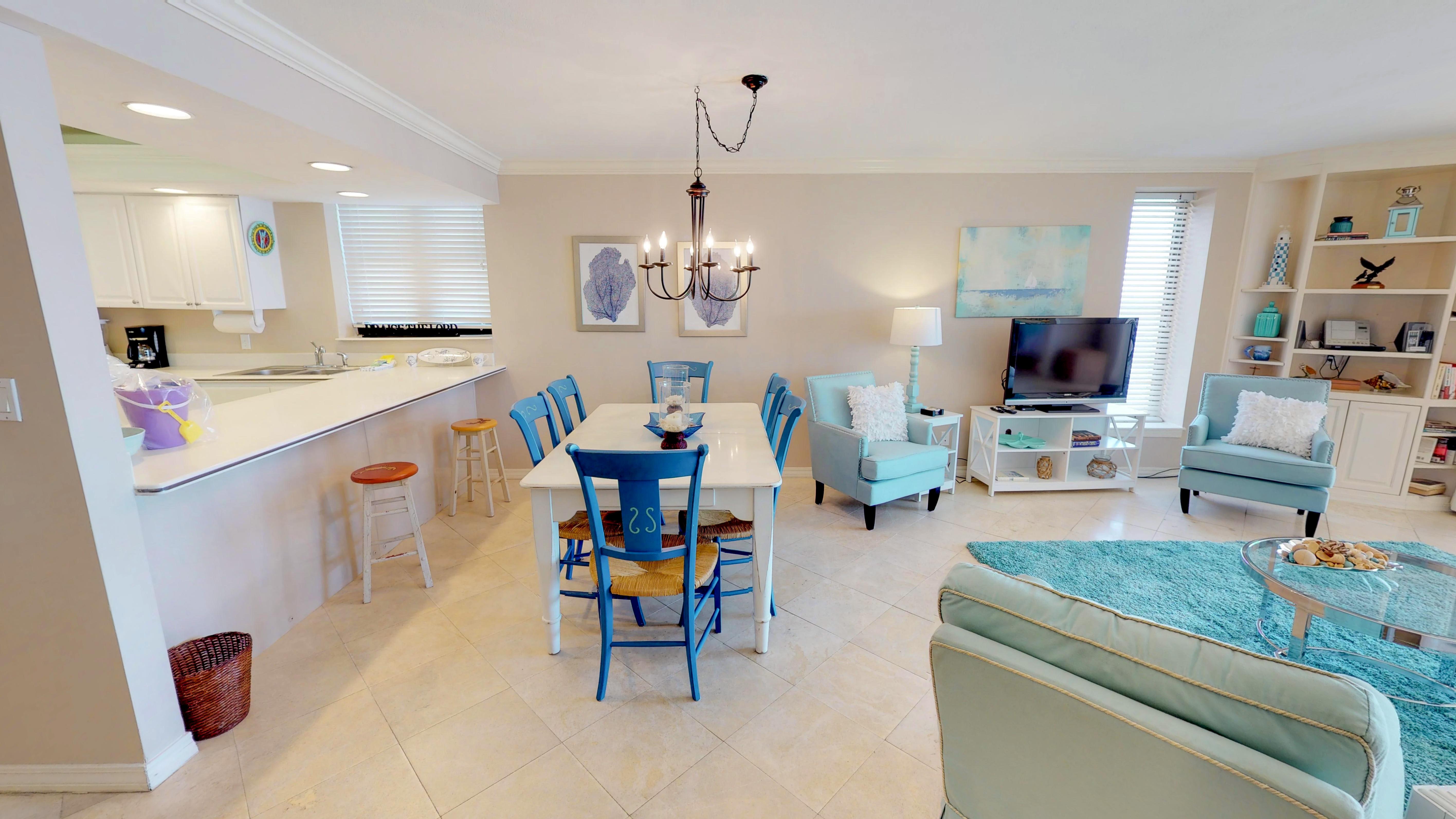 Dining room seating for 6!