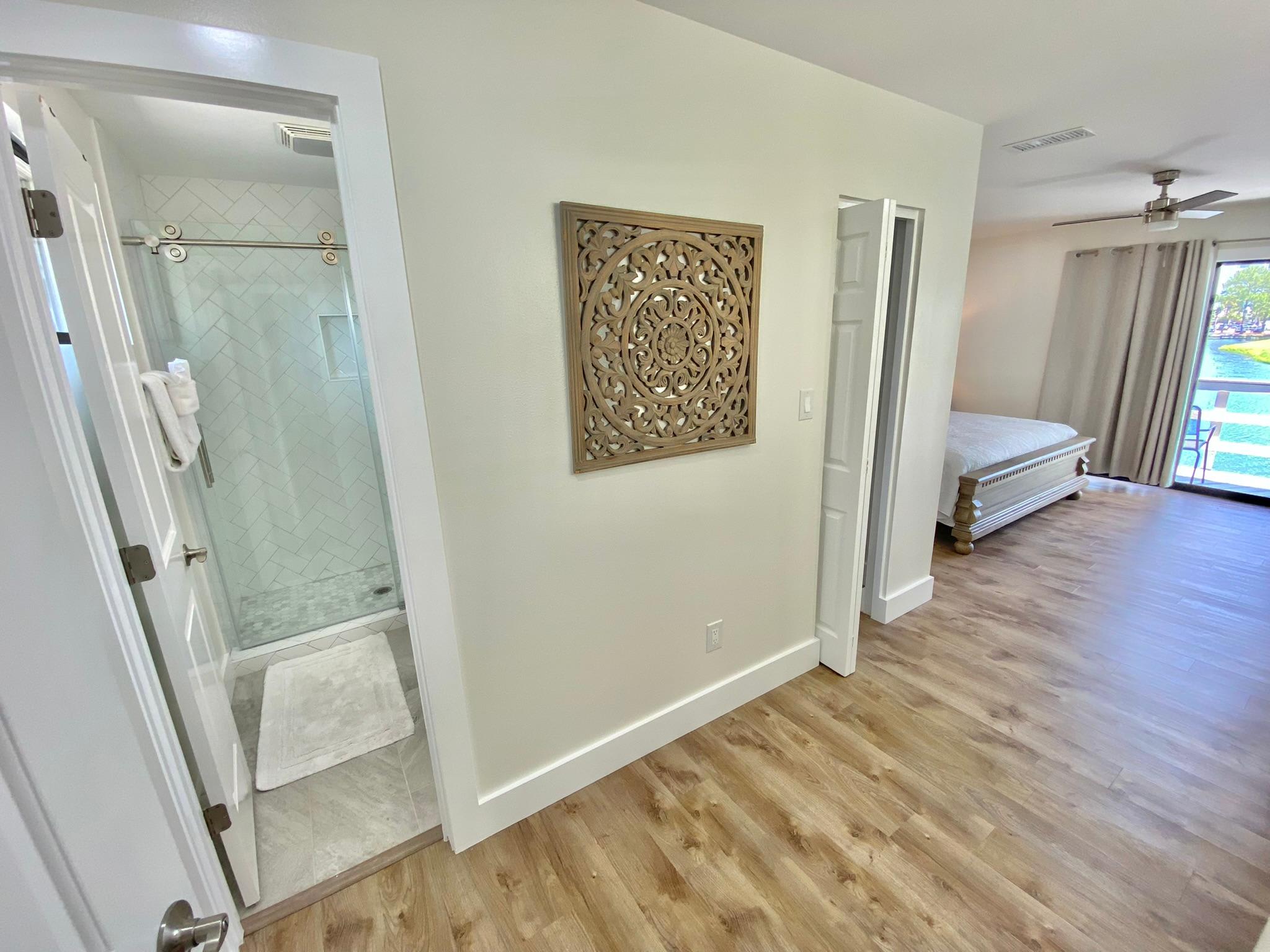 Upstairs Master Suite