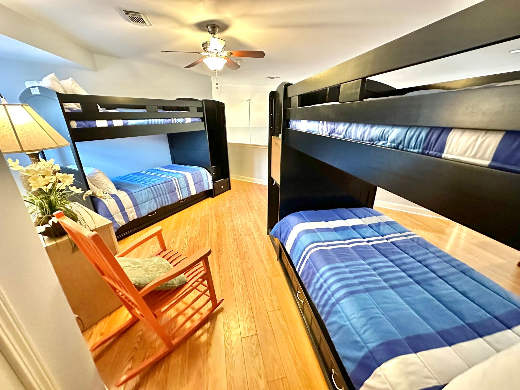 Loft - 2 Twin Bunks