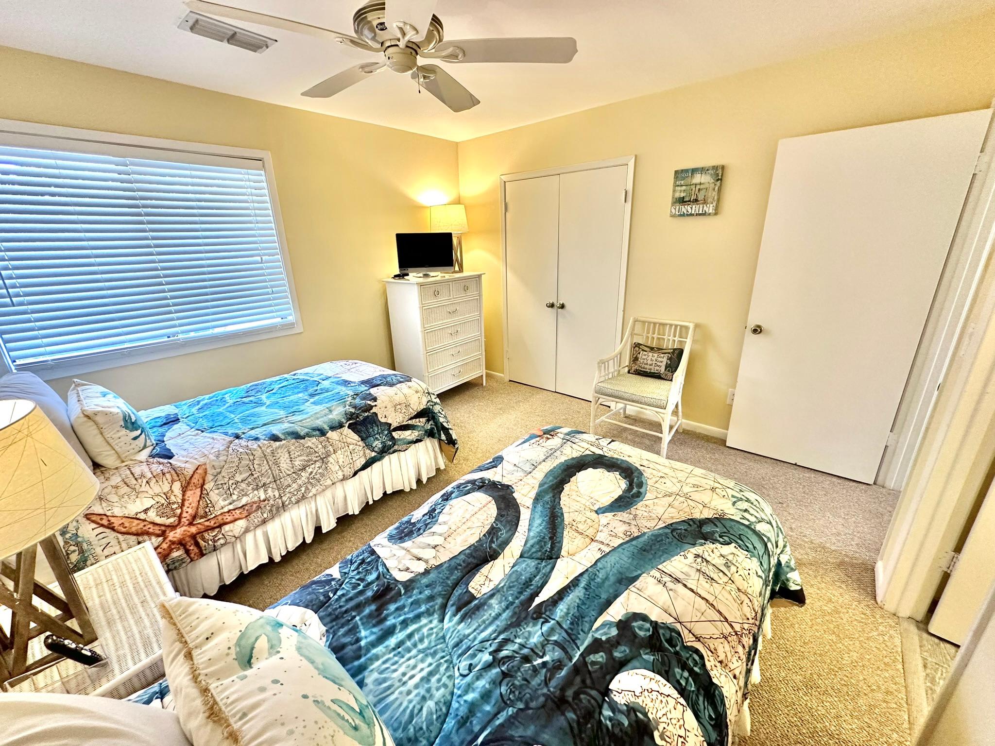 Guest Bedroom - Twins