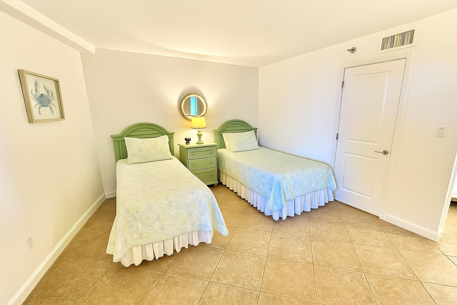 Guest Bedroom - Twins