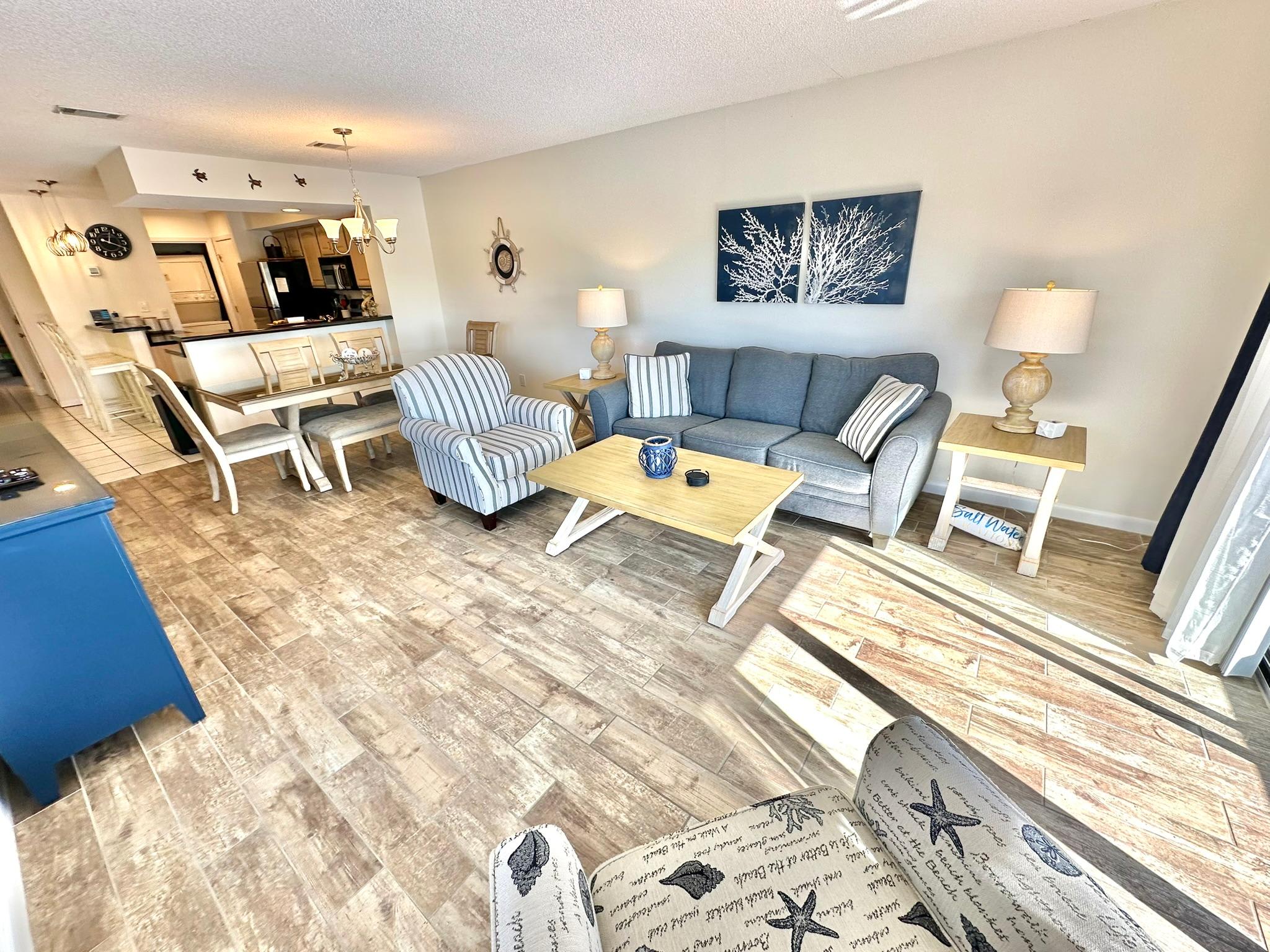 Spacious living room