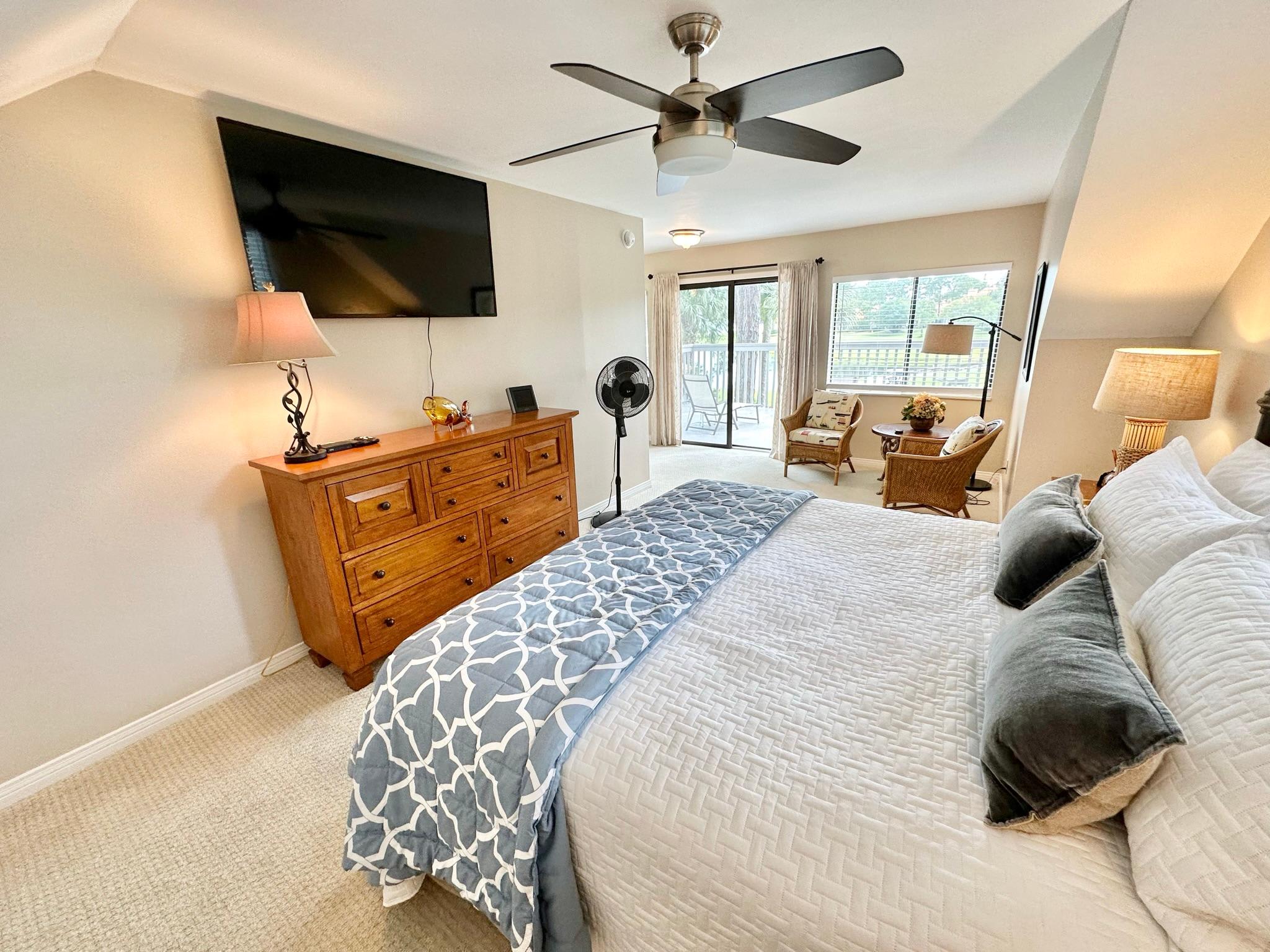 Spacious Master Suite - Upstairs