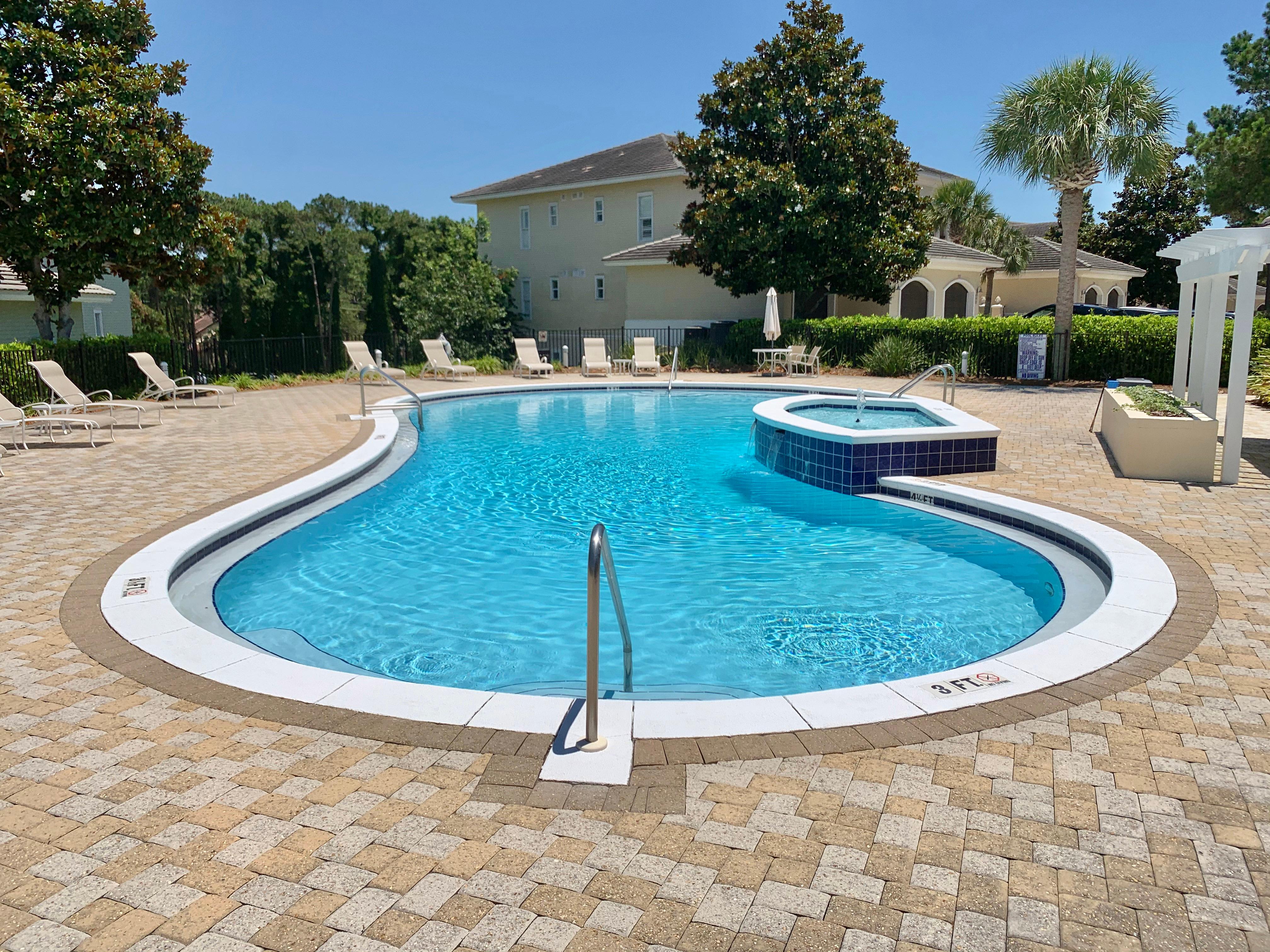 Pine Ridge Community Pool