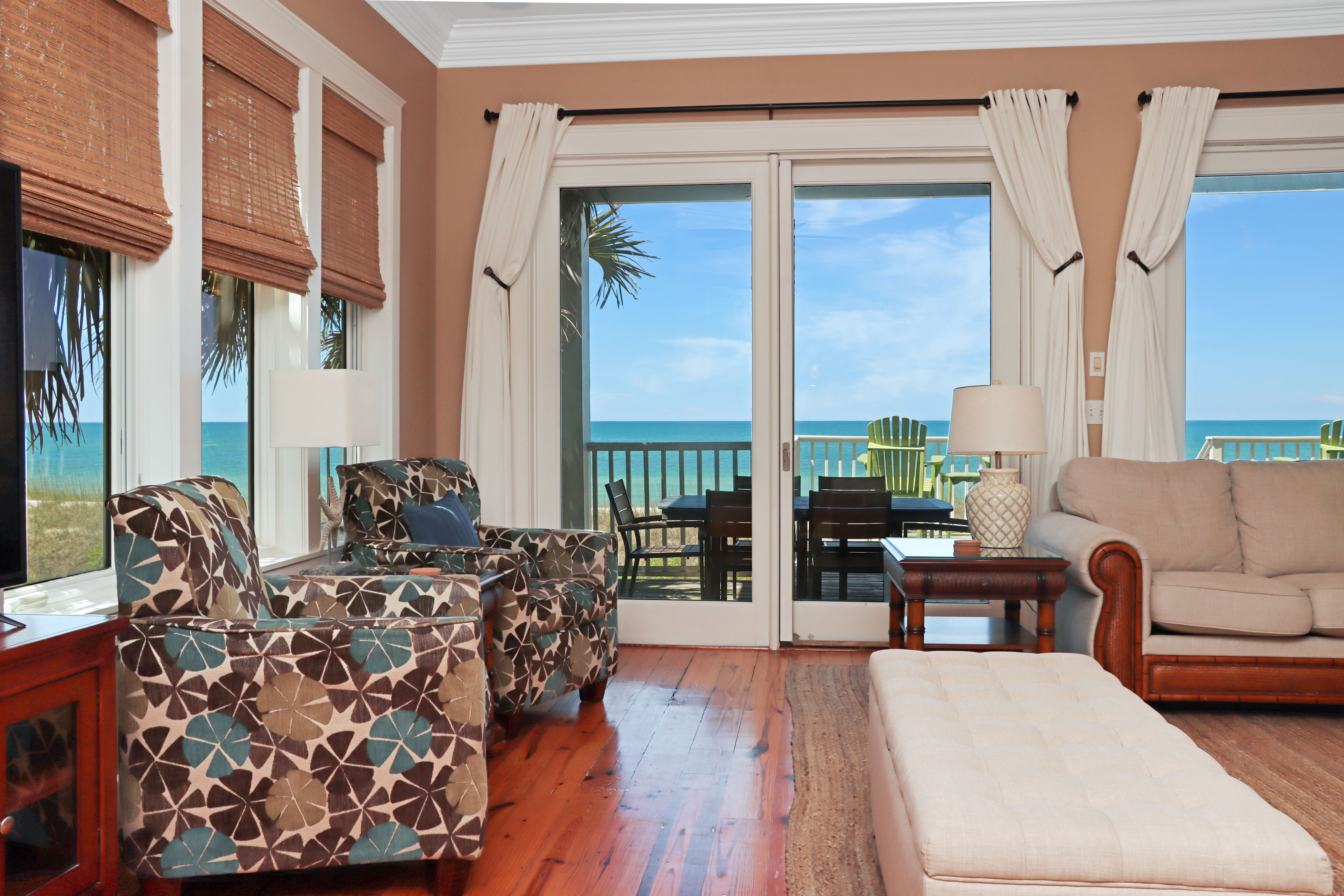 Sitting Area - Beach View