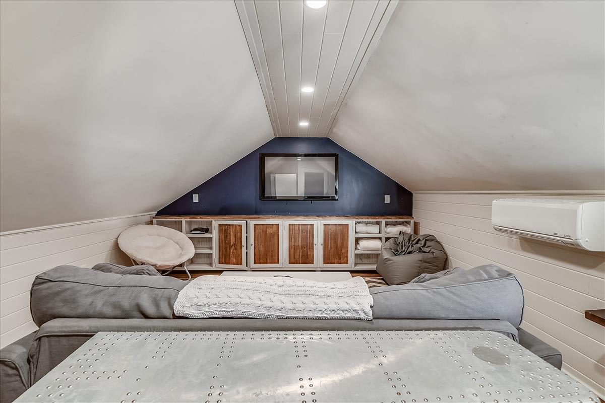 2nd Floor Loft - Equipped with a Large Flat Screen TV