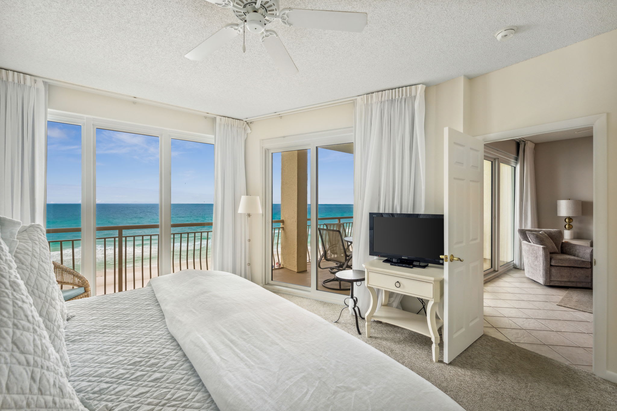 Gulf Front Primary Suite - Balcony Access