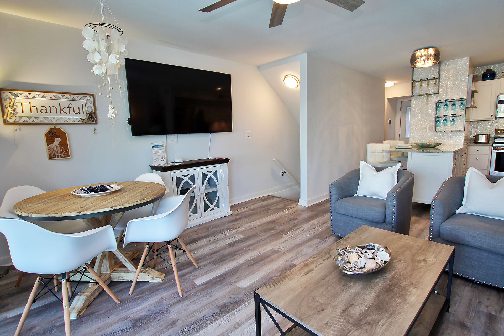 1 - Main Living Area (5)