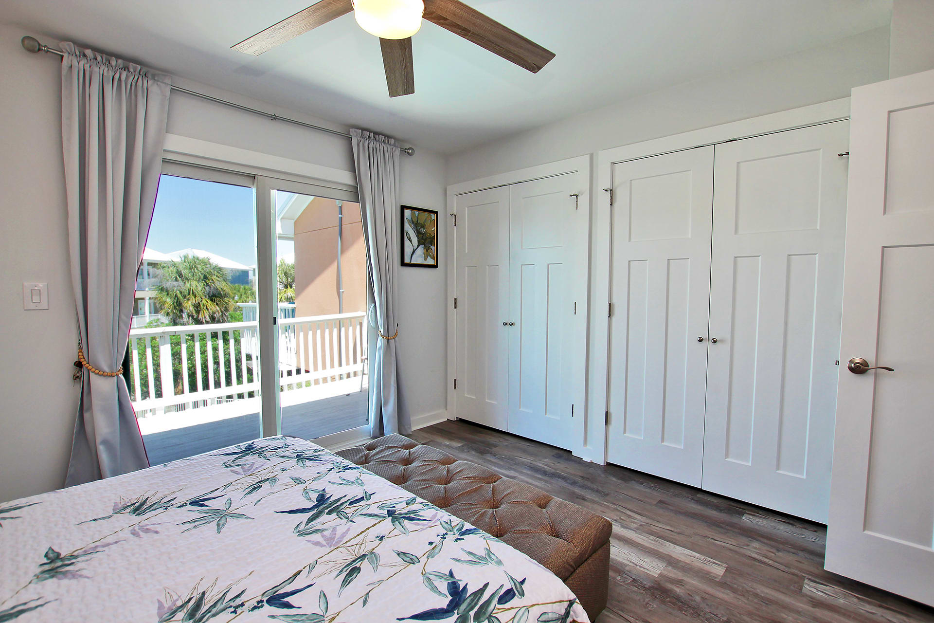 5 - Primary Bedroom (4)