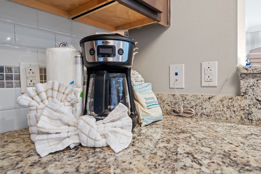 12 Phoenix OB 2004 Kitchen