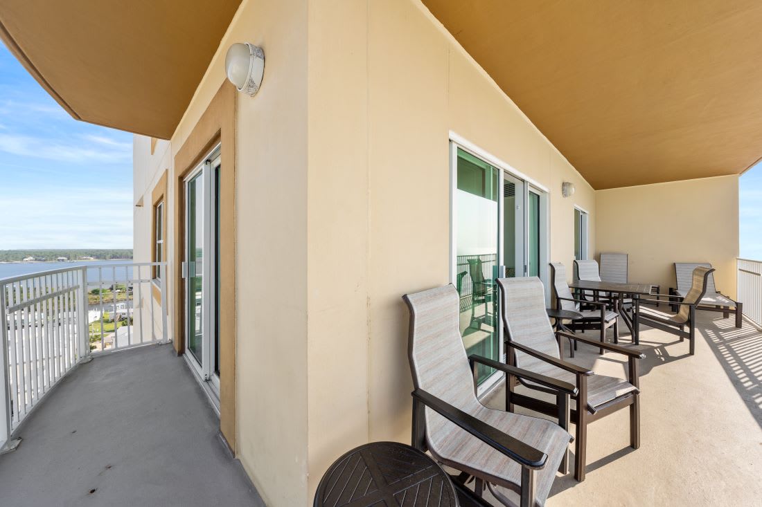 5 Crystal Shores West 1008 Corner Balcony