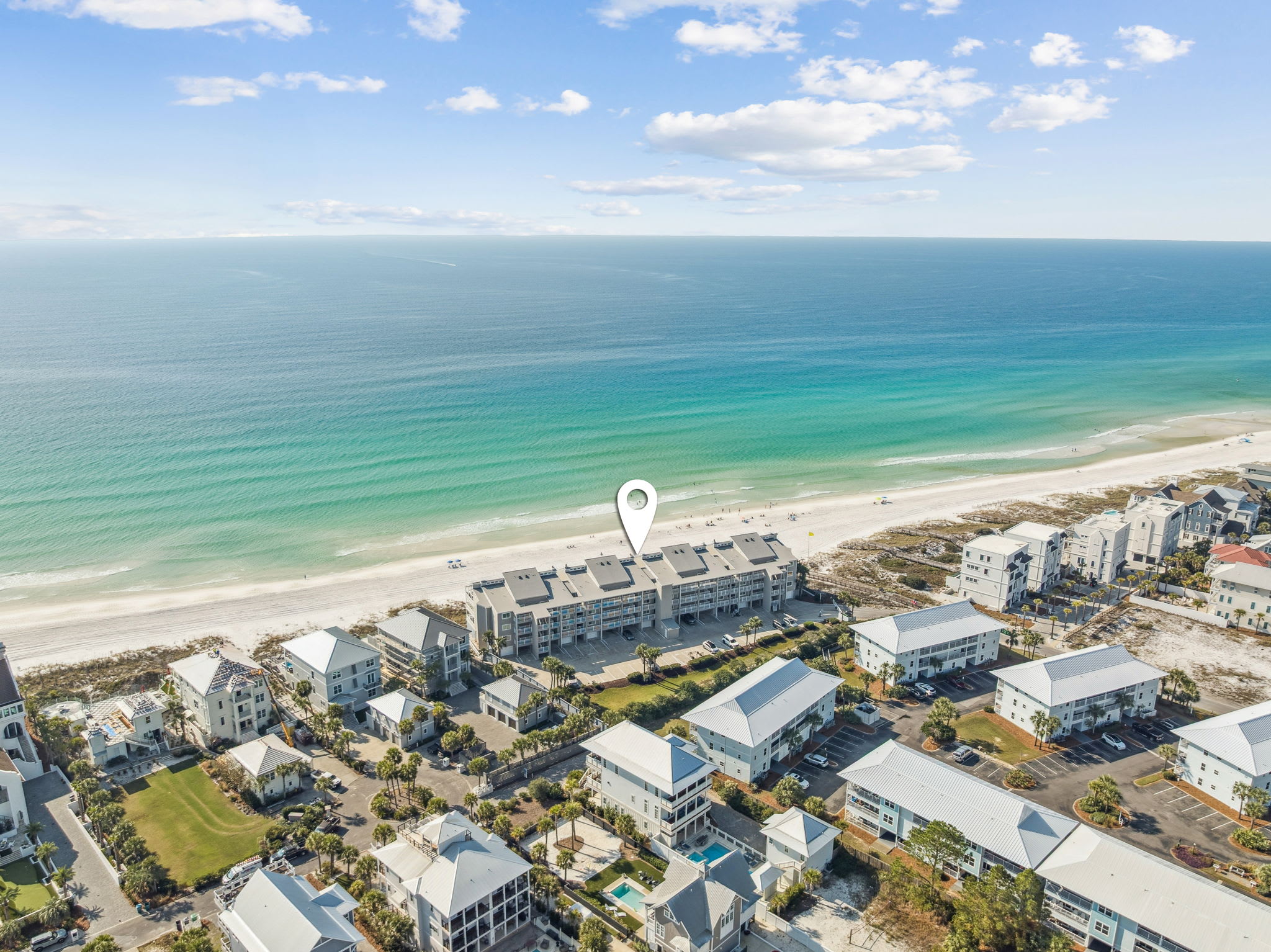 Situated in the Heart of Seagrove Beach!