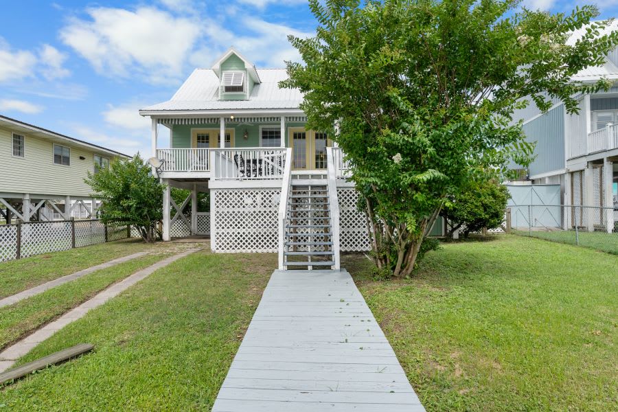 30 SUNSET EXTERIOR WATERSIDE