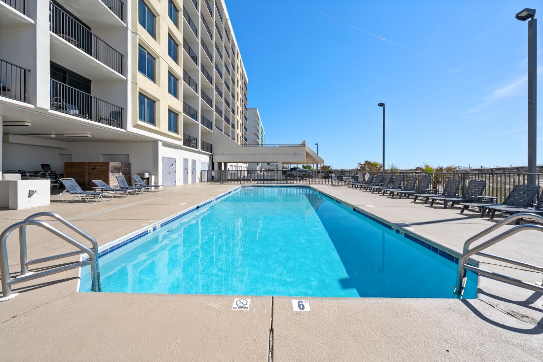 2 Island Winds West Outdoor Pool