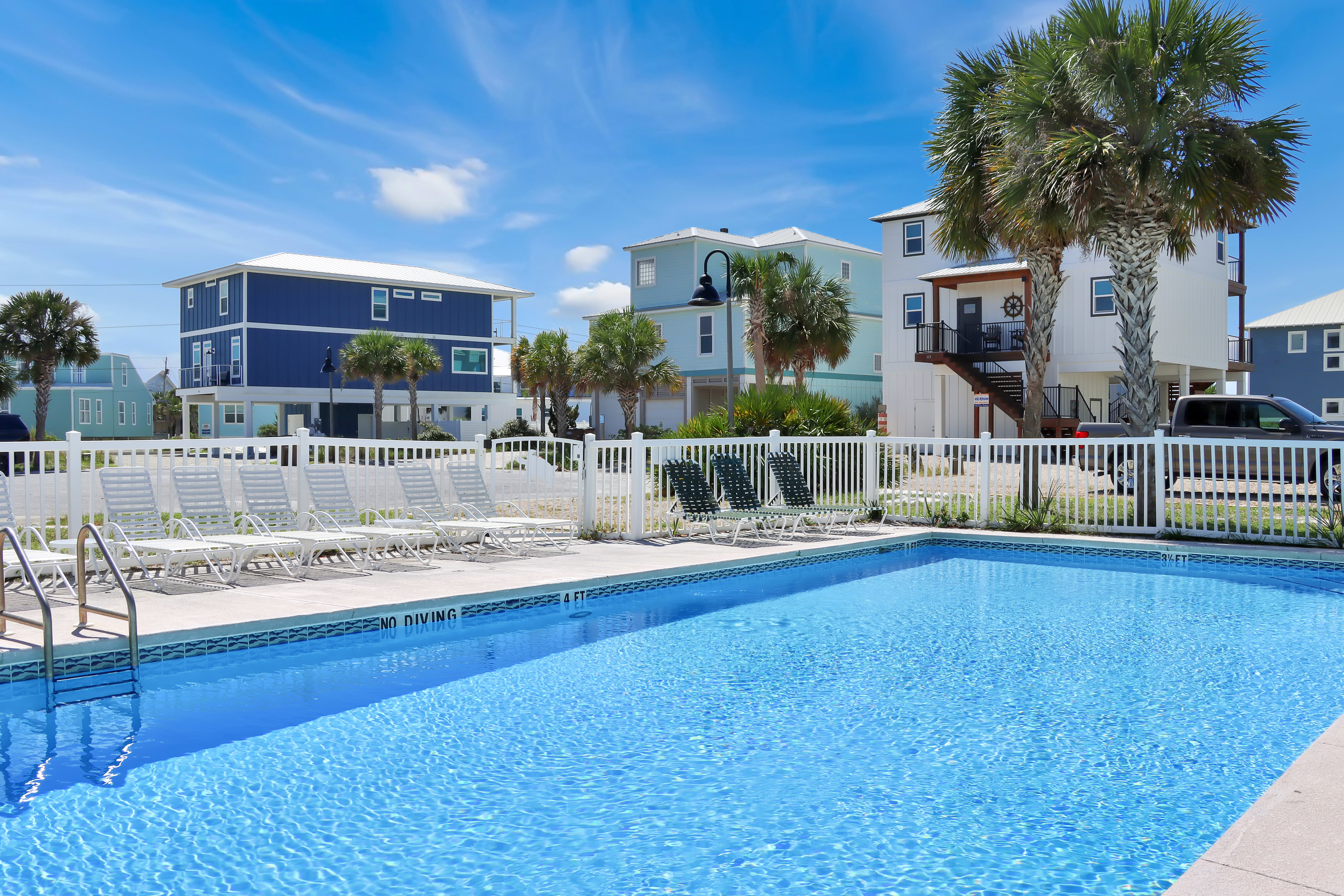 Community Pool - So close to Adventure Time!