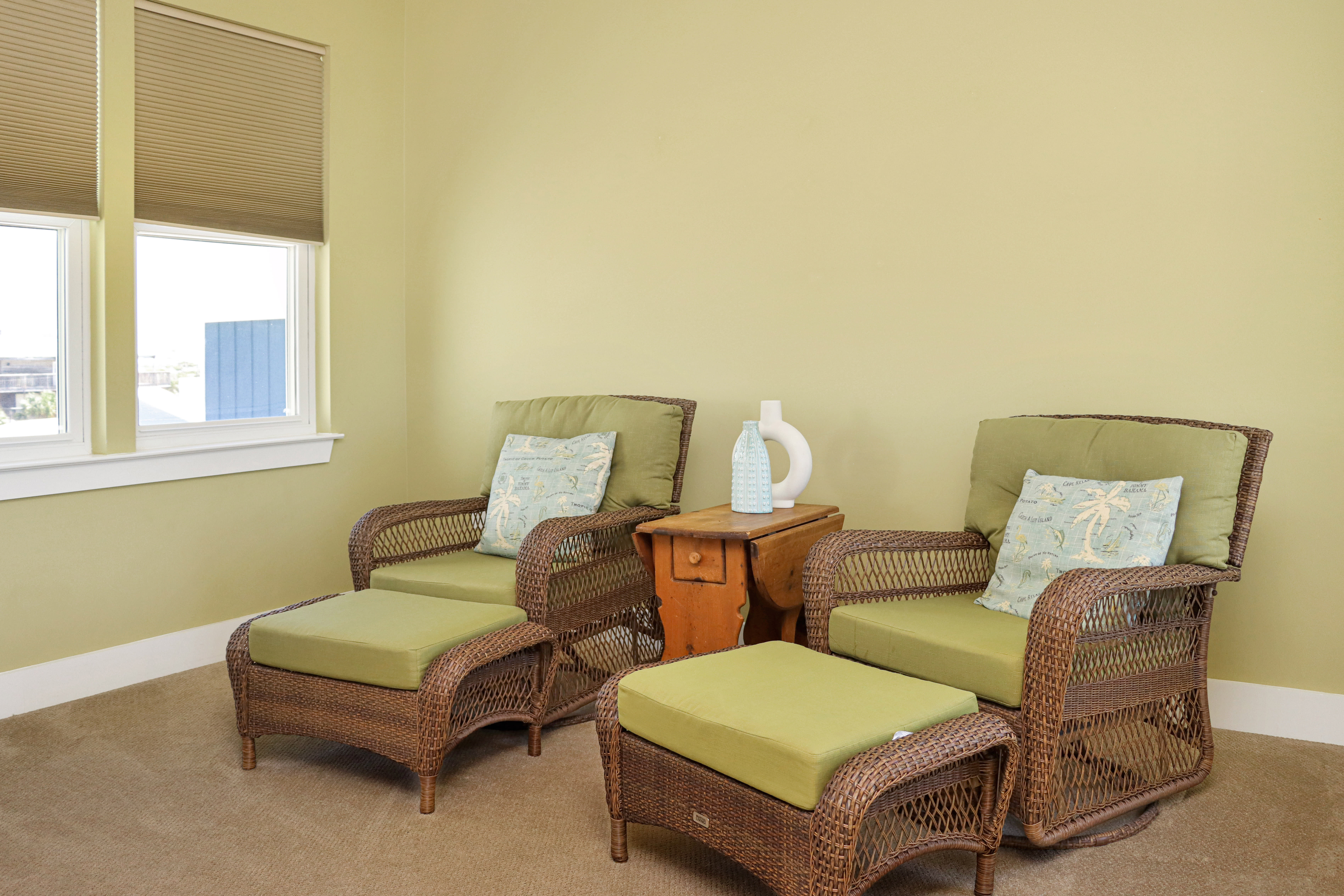 Bedroom 4 (Master) - Sitting Area