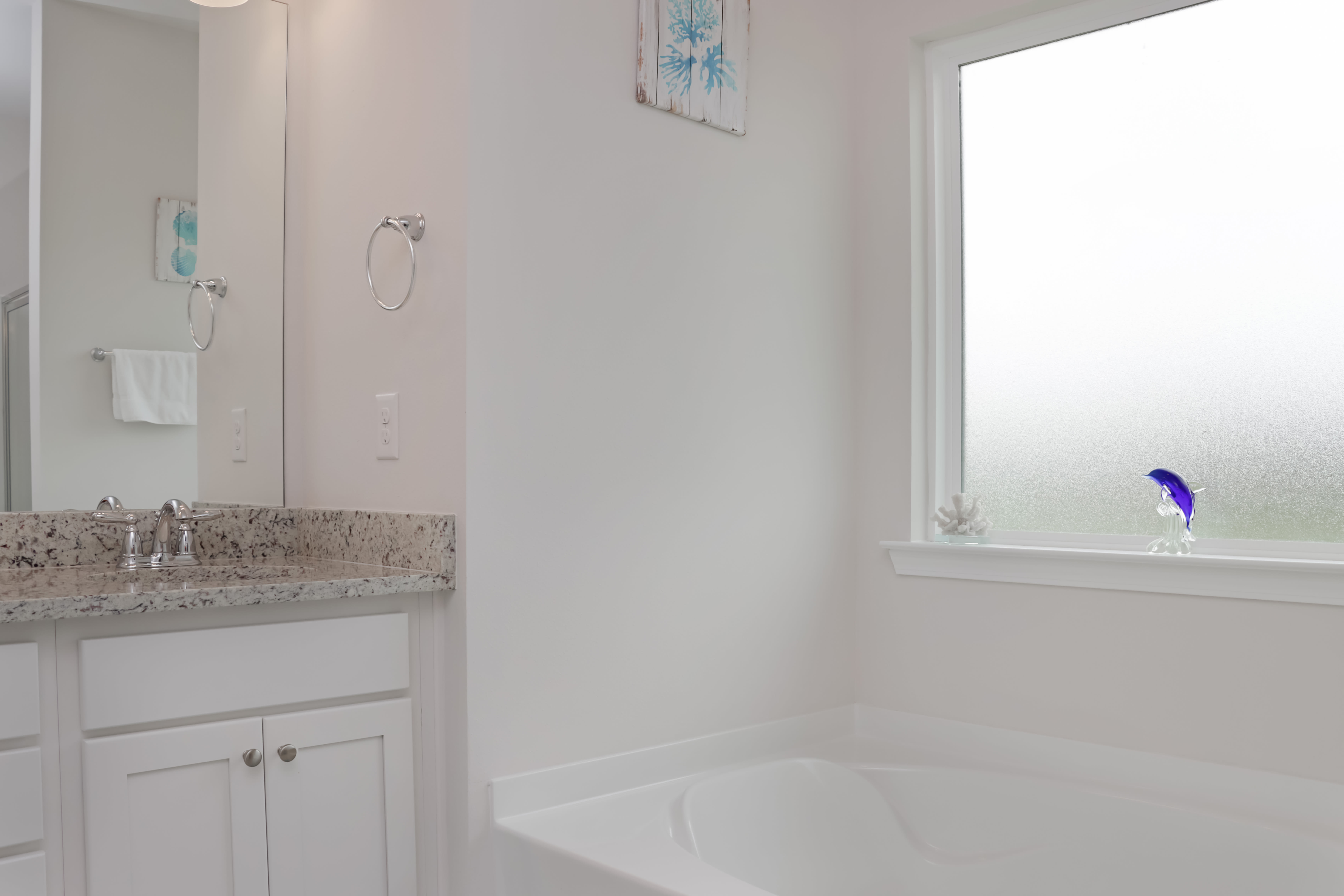 Bedroom 4 - Master Bath Tub