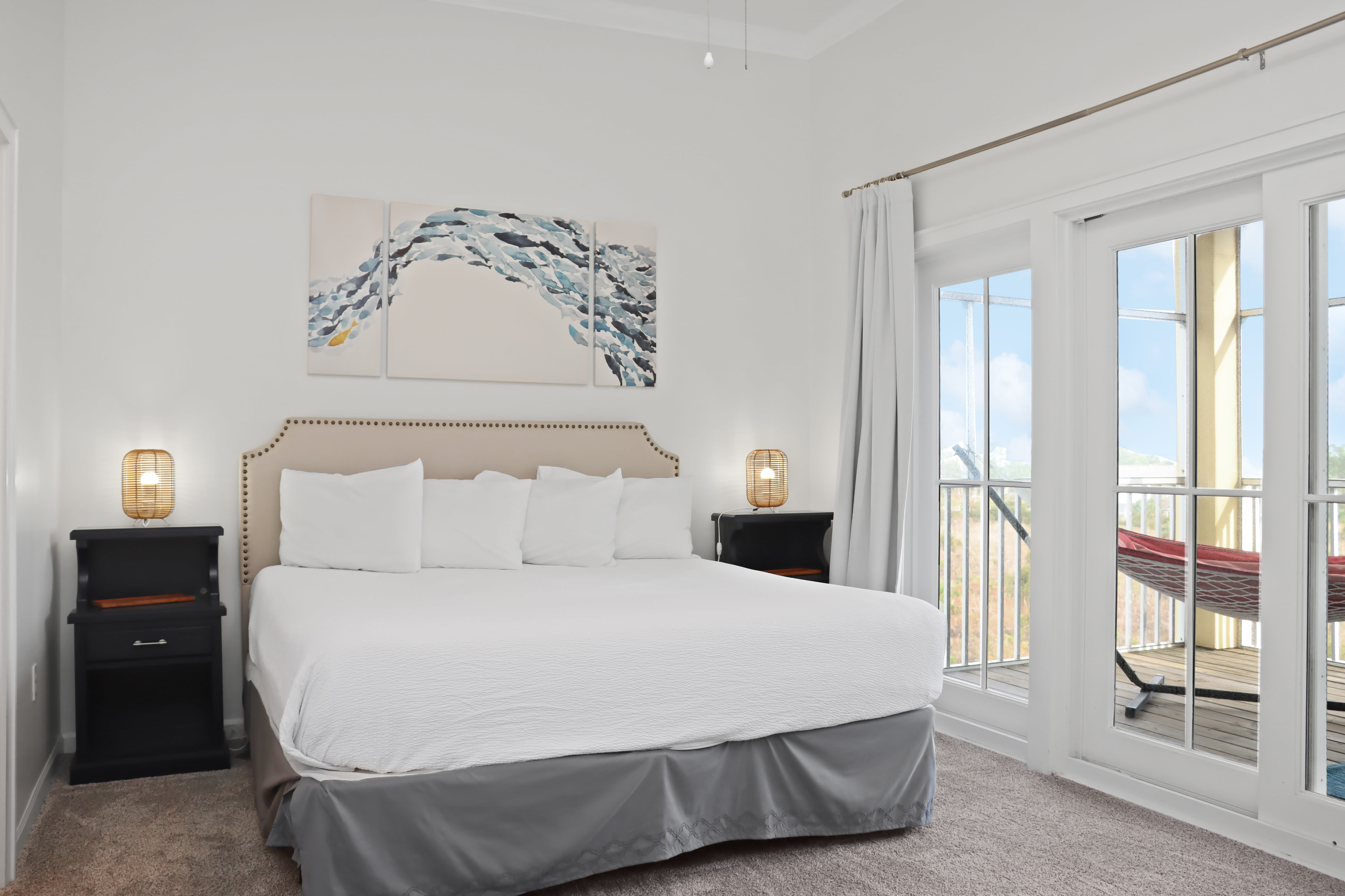 Bedroom 1 - Beachfront Master Bedroom