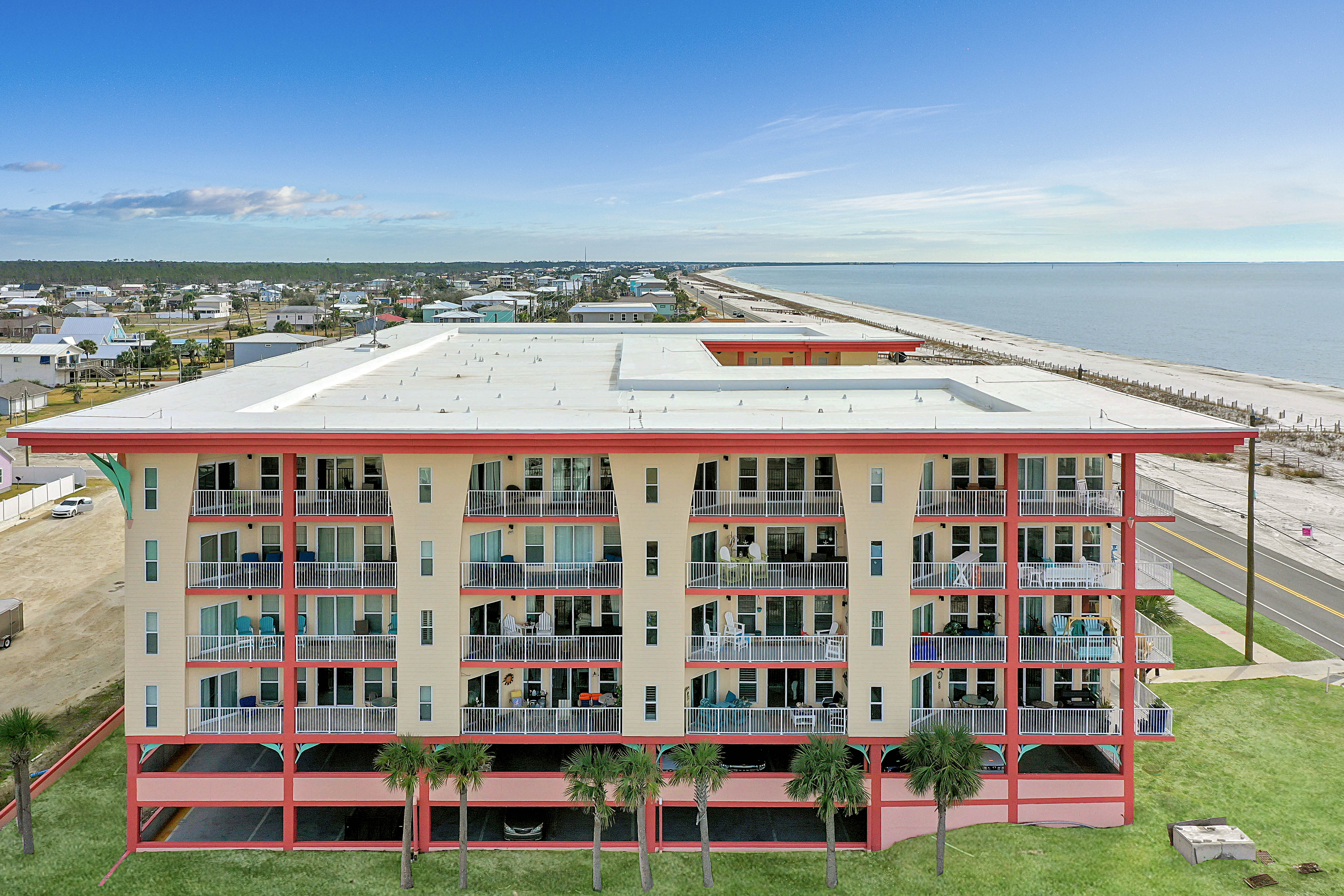 Paradise Shores - West Side of Building